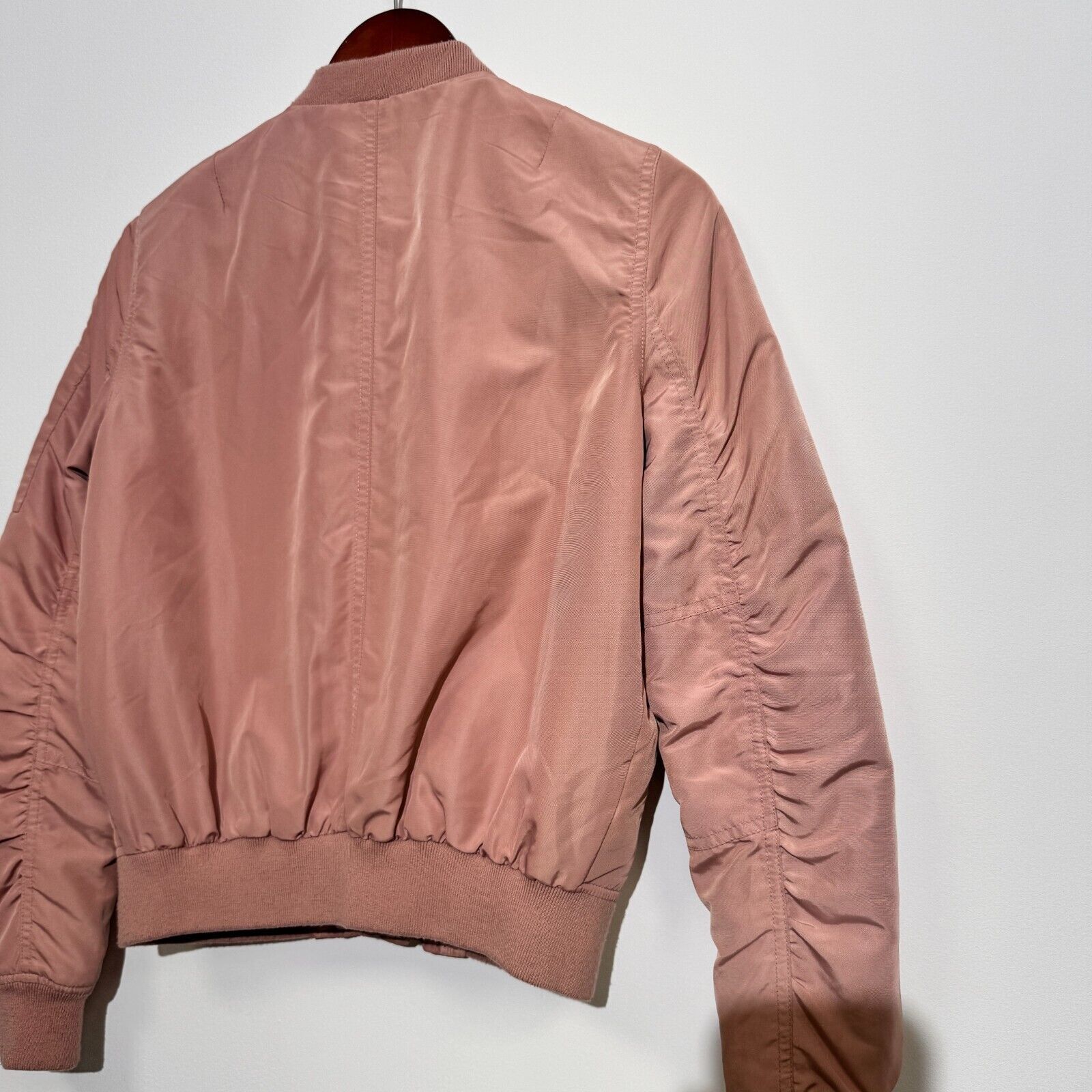 Vintage Vintage Unisex Pink Polyester Bomber Jacket Size S Washed Size US S / EU 44-46 / 1 - 9 Thumbnail