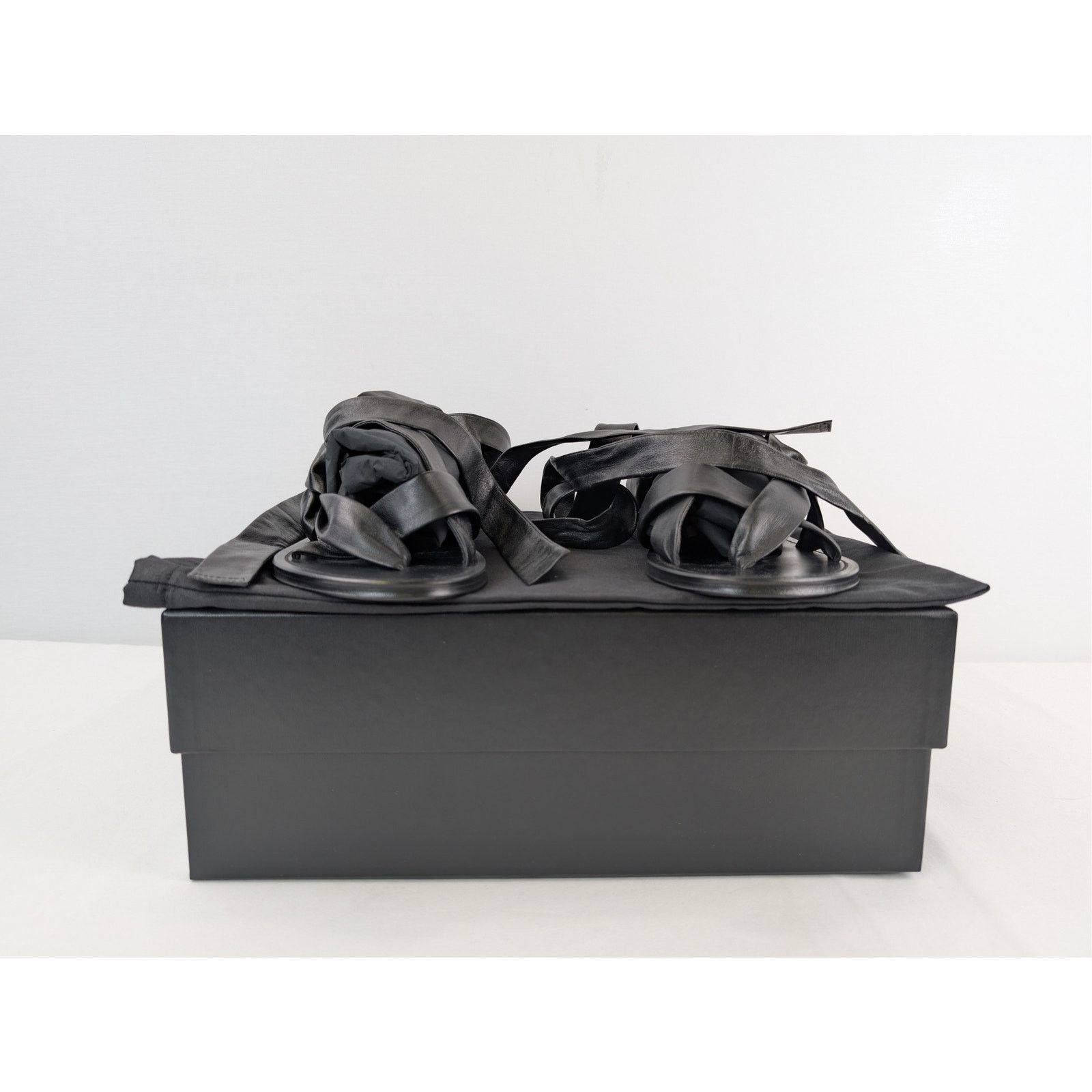 Saint Laurent Paris o1rshd1 Nolan Sandal in Nero Size US 12 / EU 45 - 16 Thumbnail