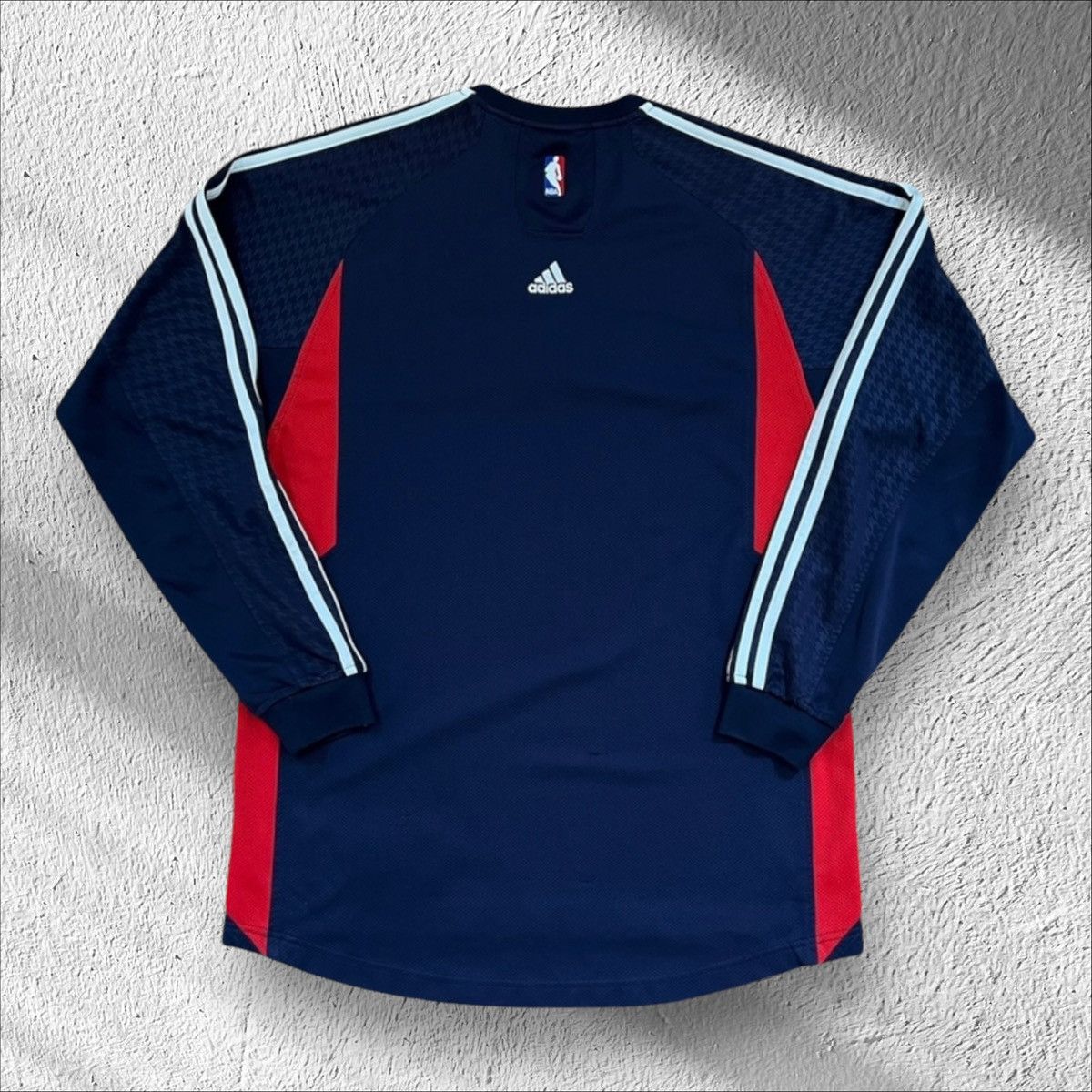 Adidas × Vintage Vintage Y2K Atlanta Hawks Adidas Pullover Sweatshirt Size US M / EU 48-50 / 2 - 2 Thumbnail