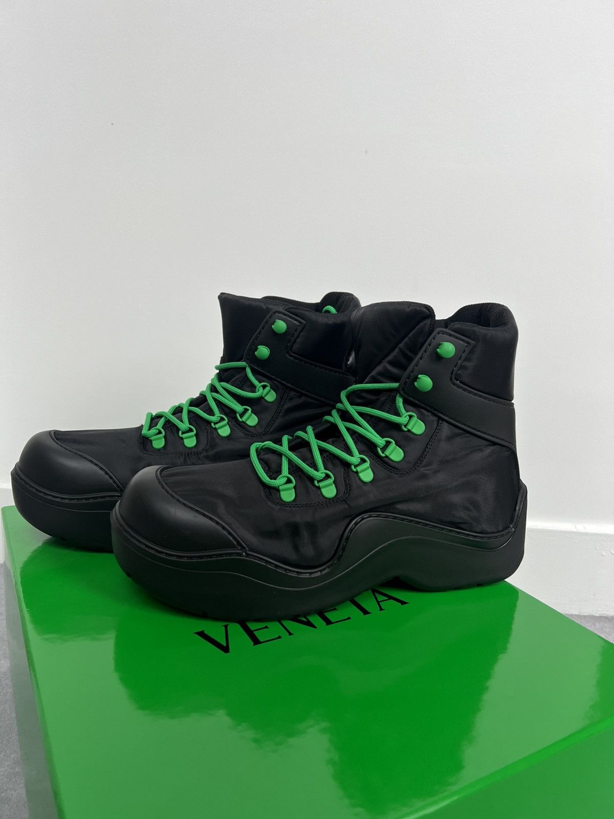 Bottega Veneta Bottega Veneta Puddle Bomber Boots Size US 9 / EU 42 - 2 Thumbnail