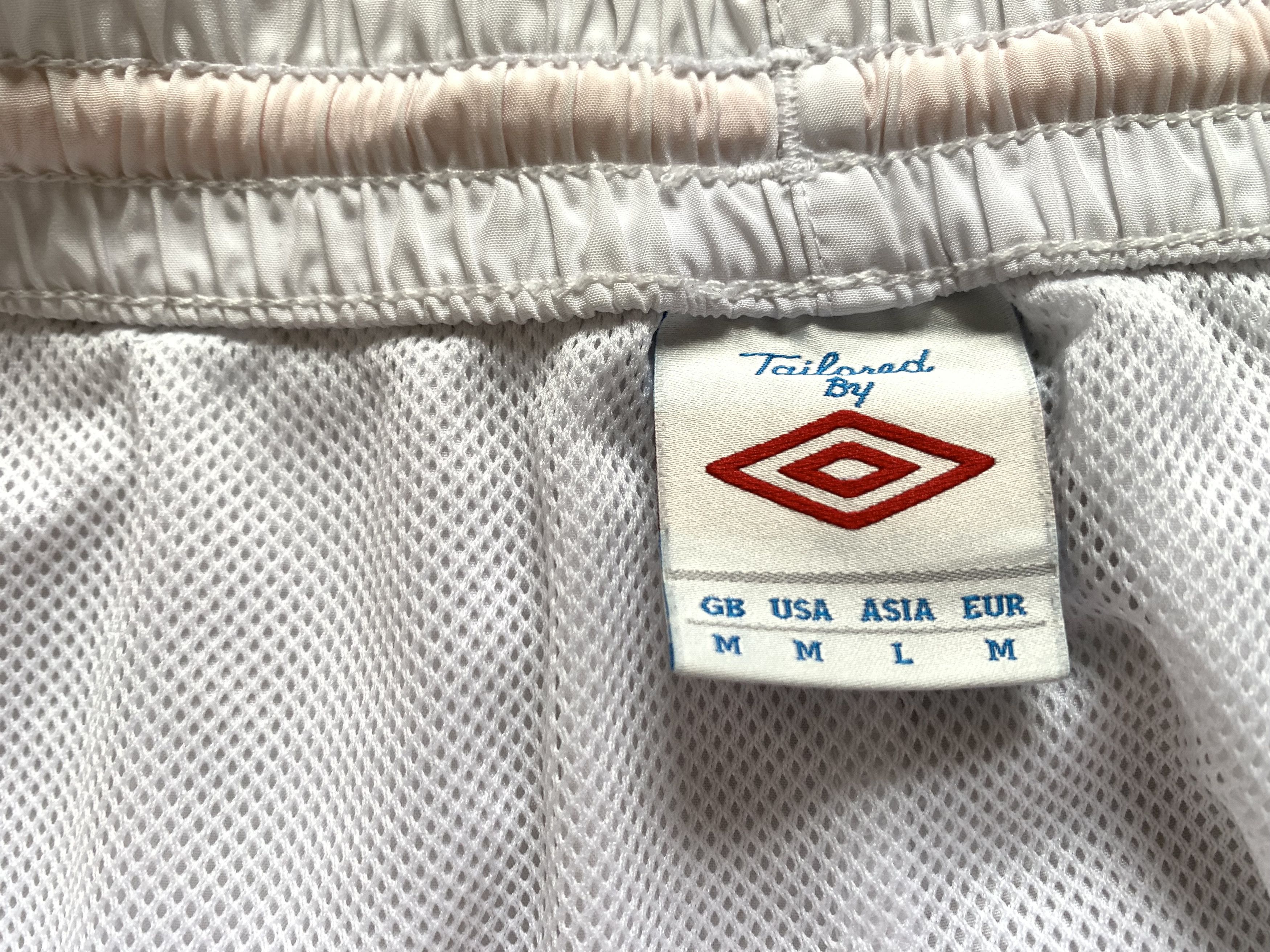 Umbro Umbro White Sport Training Shorts Size US 32 / EU 48 - 6 Thumbnail