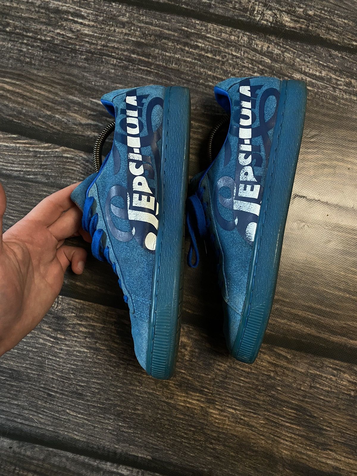 Coca Cola × Puma 🔥PUMA x COCA COLA rare low sneakers Size US 9.5 / EU 42-43 - 3 Thumbnail