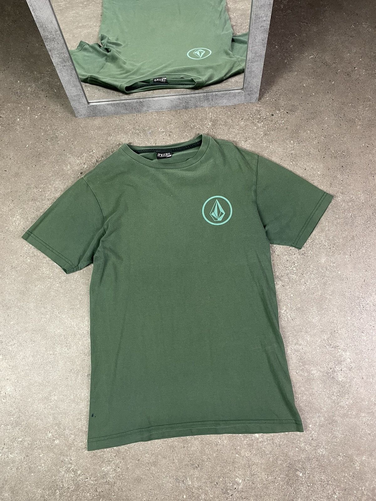 Vintage × Volcom Vintage Y2K Volcom Skate T Shirt Size US S / EU 44-46 / 1 - 2 Thumbnail