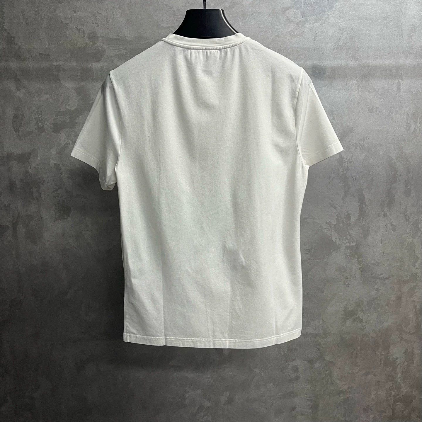 Prada prada white logo short sleeve t-shirt Size US M / EU 48-50 / 2 - 5 Thumbnail