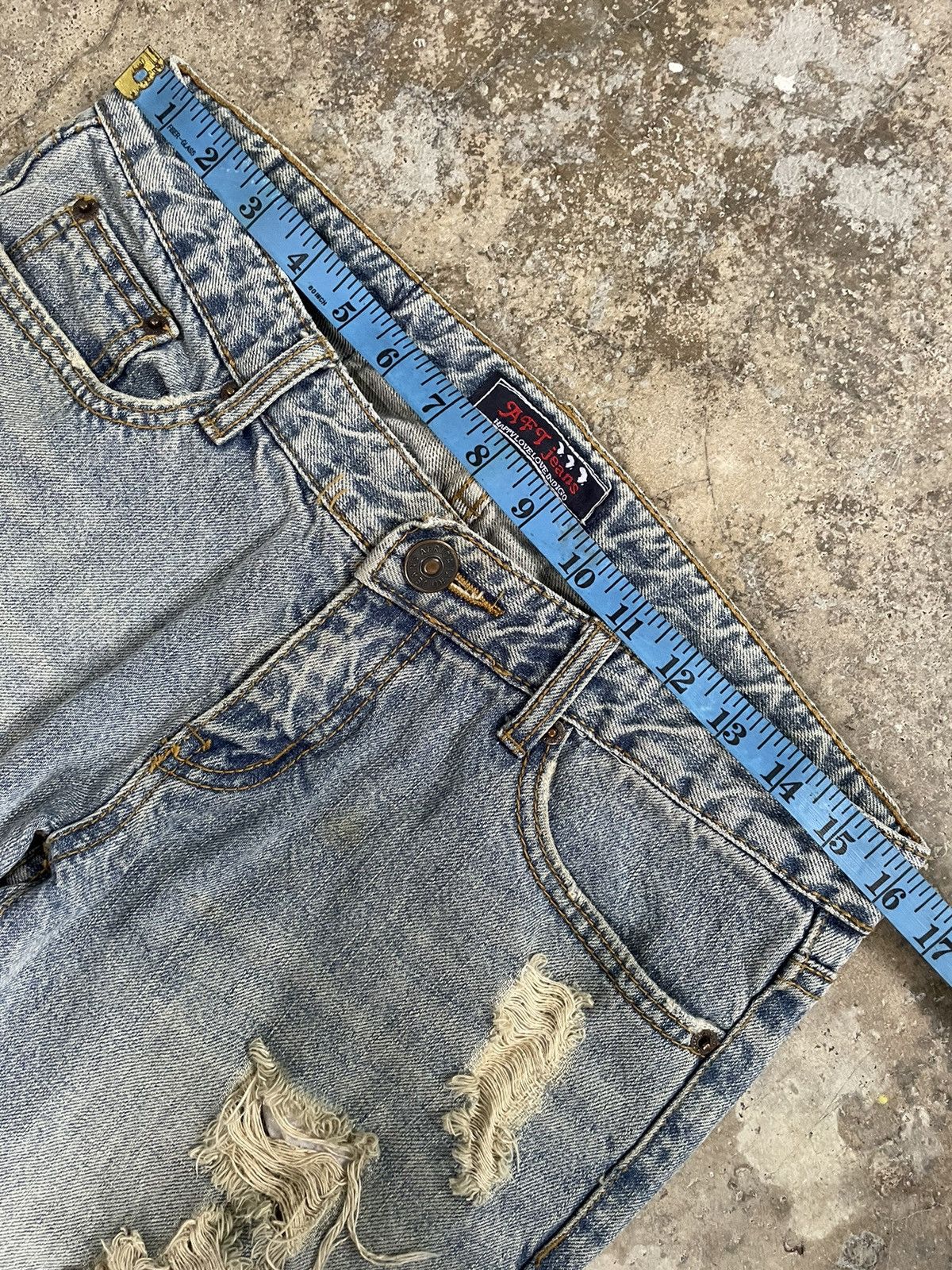 If Six Was Nine Japanese Brand Faded Distresse Flared Denim Jeans Pants Size US 32 / EU 48 - 9 Thumbnail