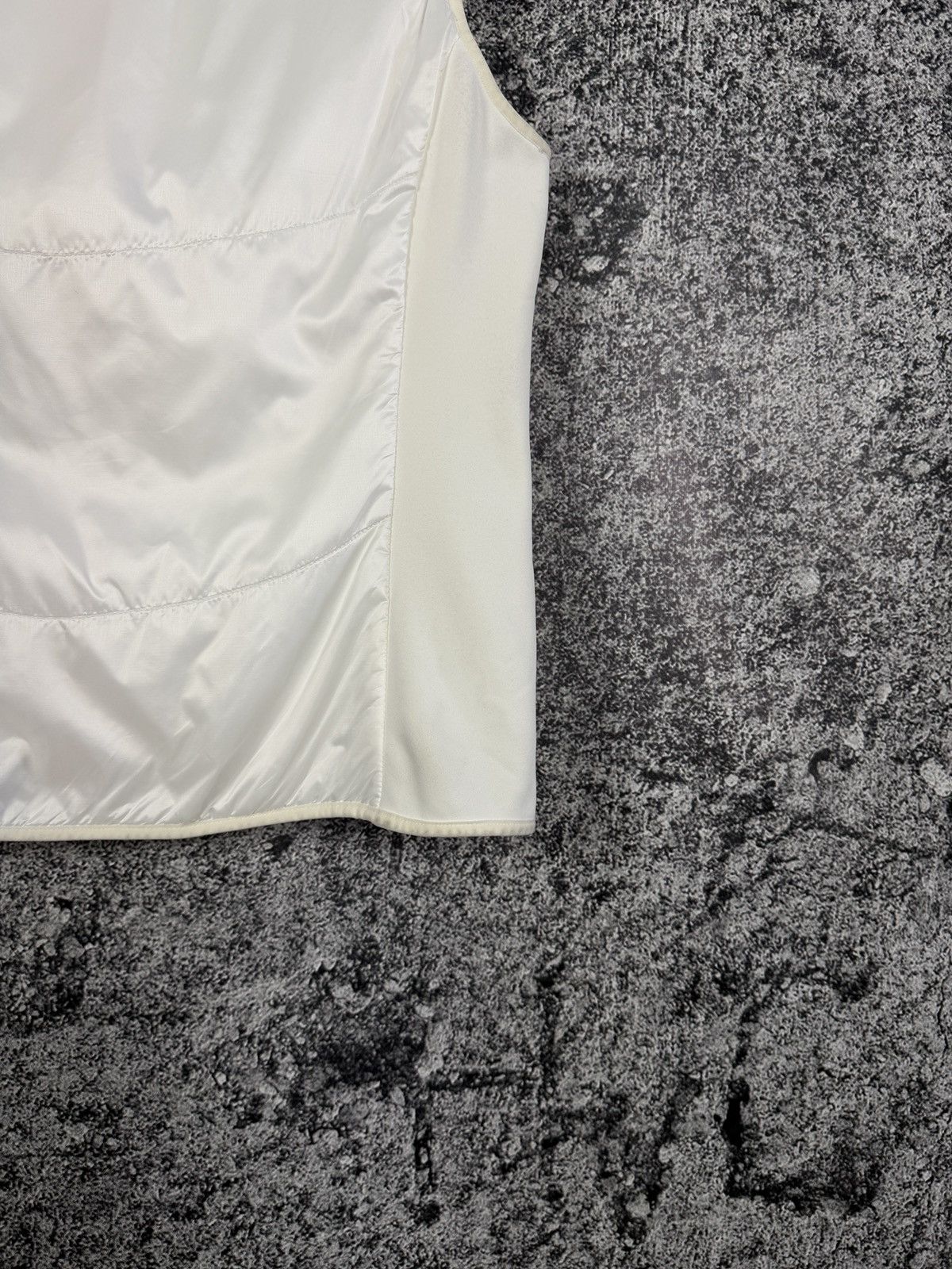 KJUS Kjus Ladies Aurelia Vest Full Zip White Gilet Outdoor 42/XL Size M / US 6-8 / IT 42-44 - 15 Thumbnail