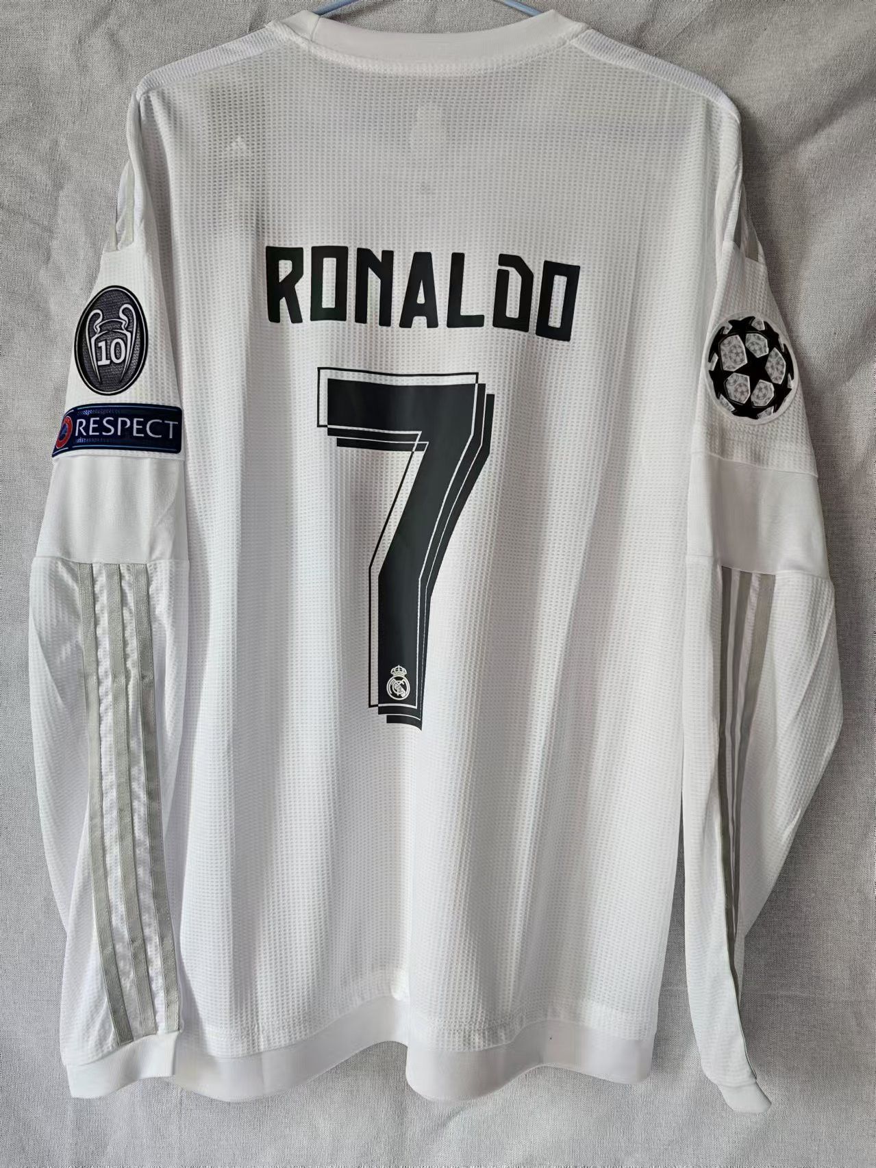 Other 2015 2016 Real Madrid #7 C Ronaldo Jersey L Size US L / EU 52-54 / 3 - 1 Thumbnail