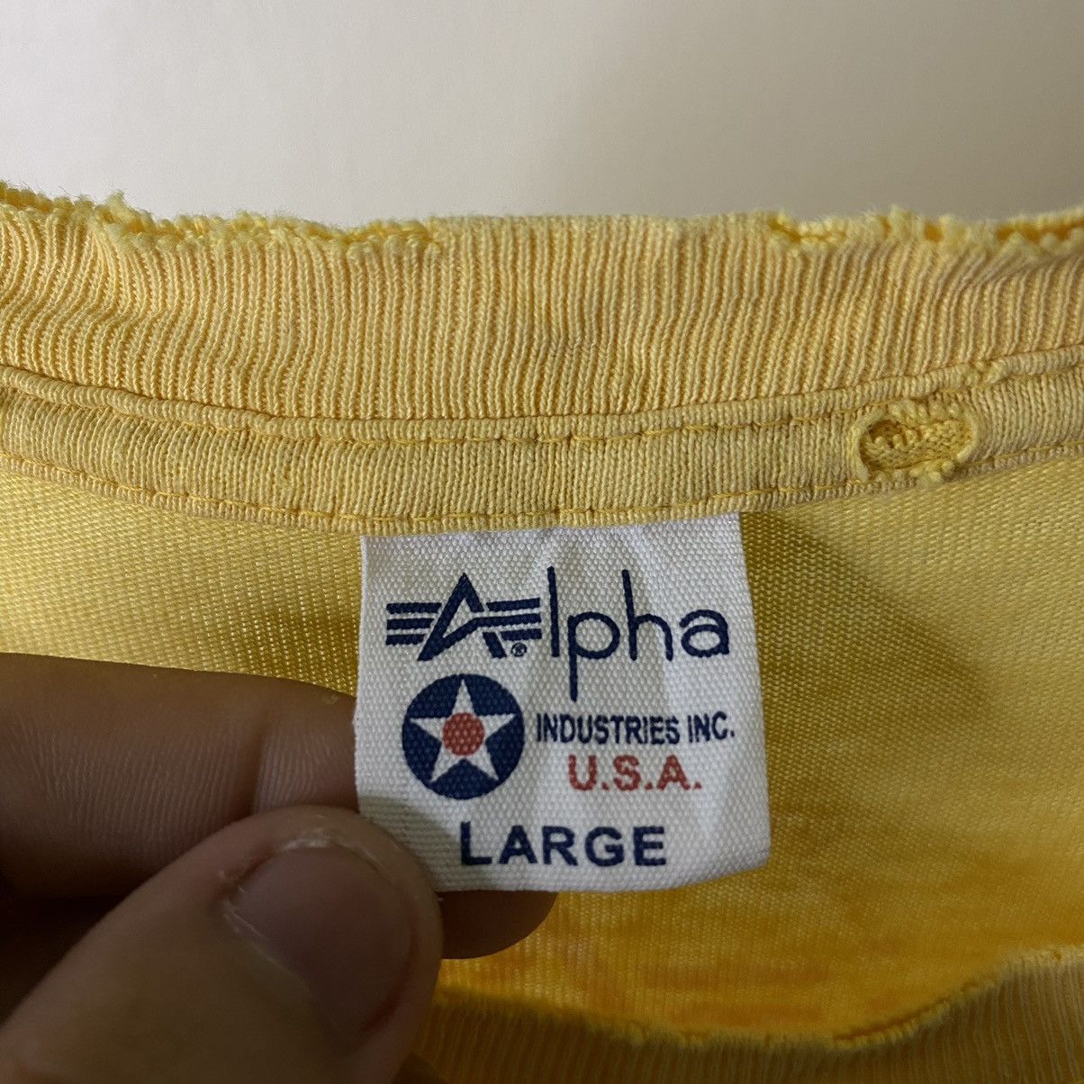 Alpha Industries × Vintage Vintage Y2K Alpha Industries x US Marine Corps Tee Size US M / EU 48-50 / 2 - 4 Thumbnail