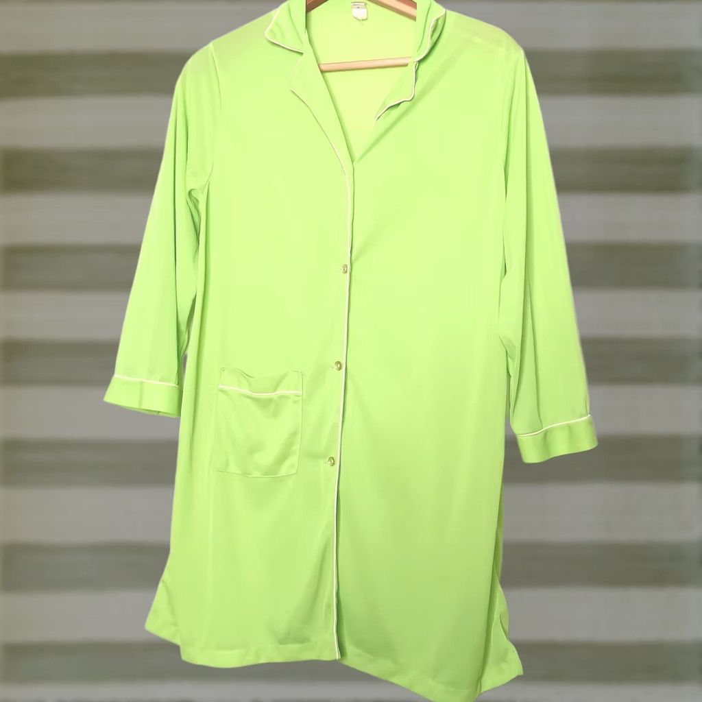 Vintage VINTAGE Green Nylon Nightgown Large Green Nylon Button Long Slv Knee Length Flaws READ Girls Womens 32 39" bust 32" shoulder to hem Size ONE SIZE - 1 Thumbnail