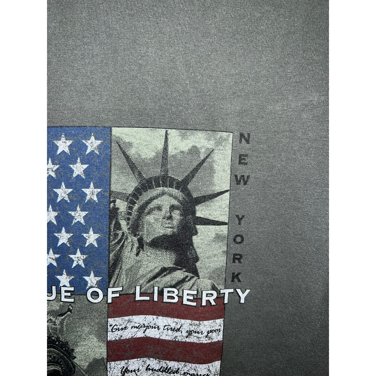Vintage Vintage Statue Of Liberty Shirt New York Green Tee NYC M Size US M / EU 48-50 / 2 - 3 Thumbnail