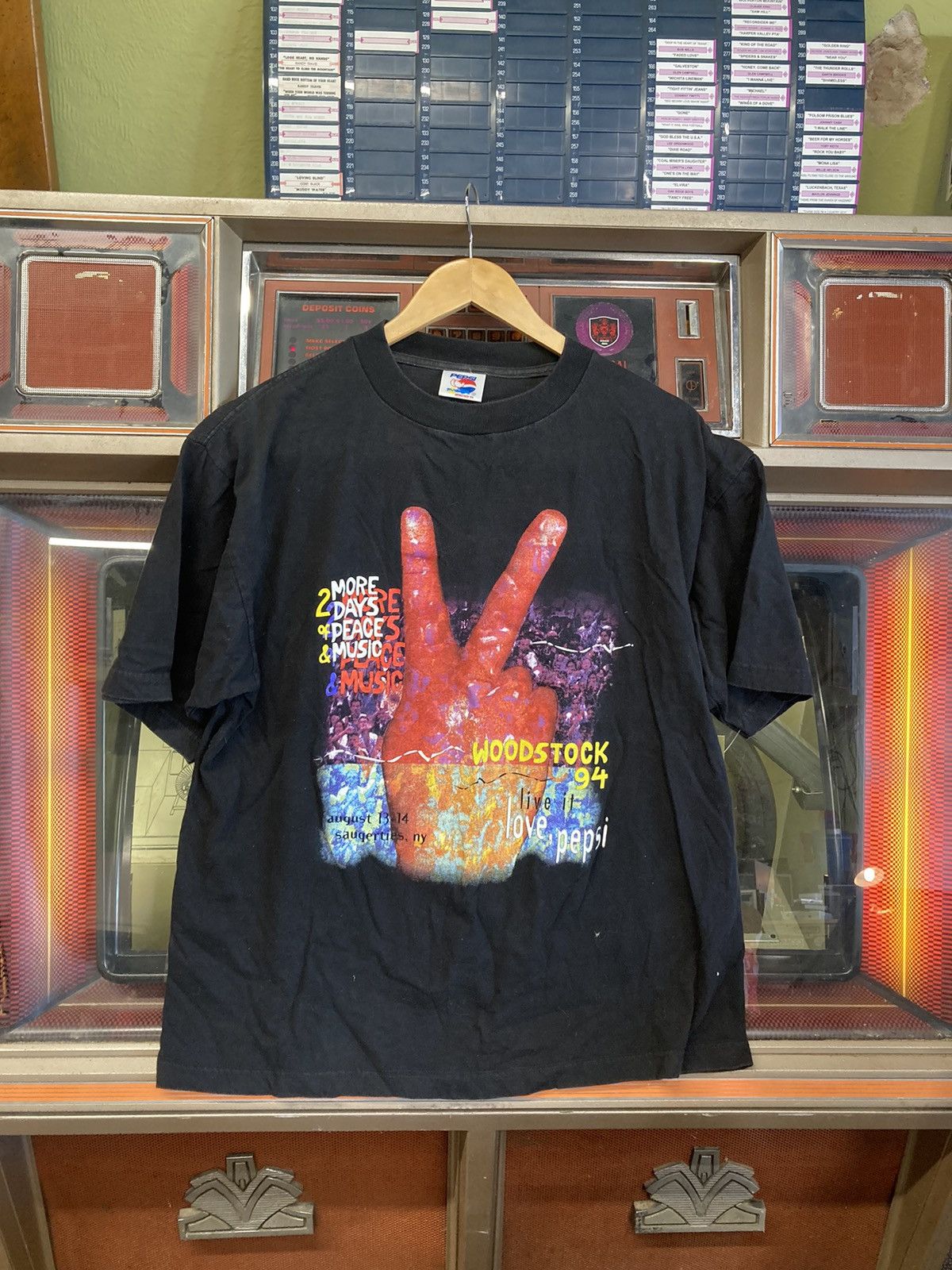 Pepsi Vintage Woodstock 94 T-shirt Size US XL / EU 56 / 4 - 1 Thumbnail