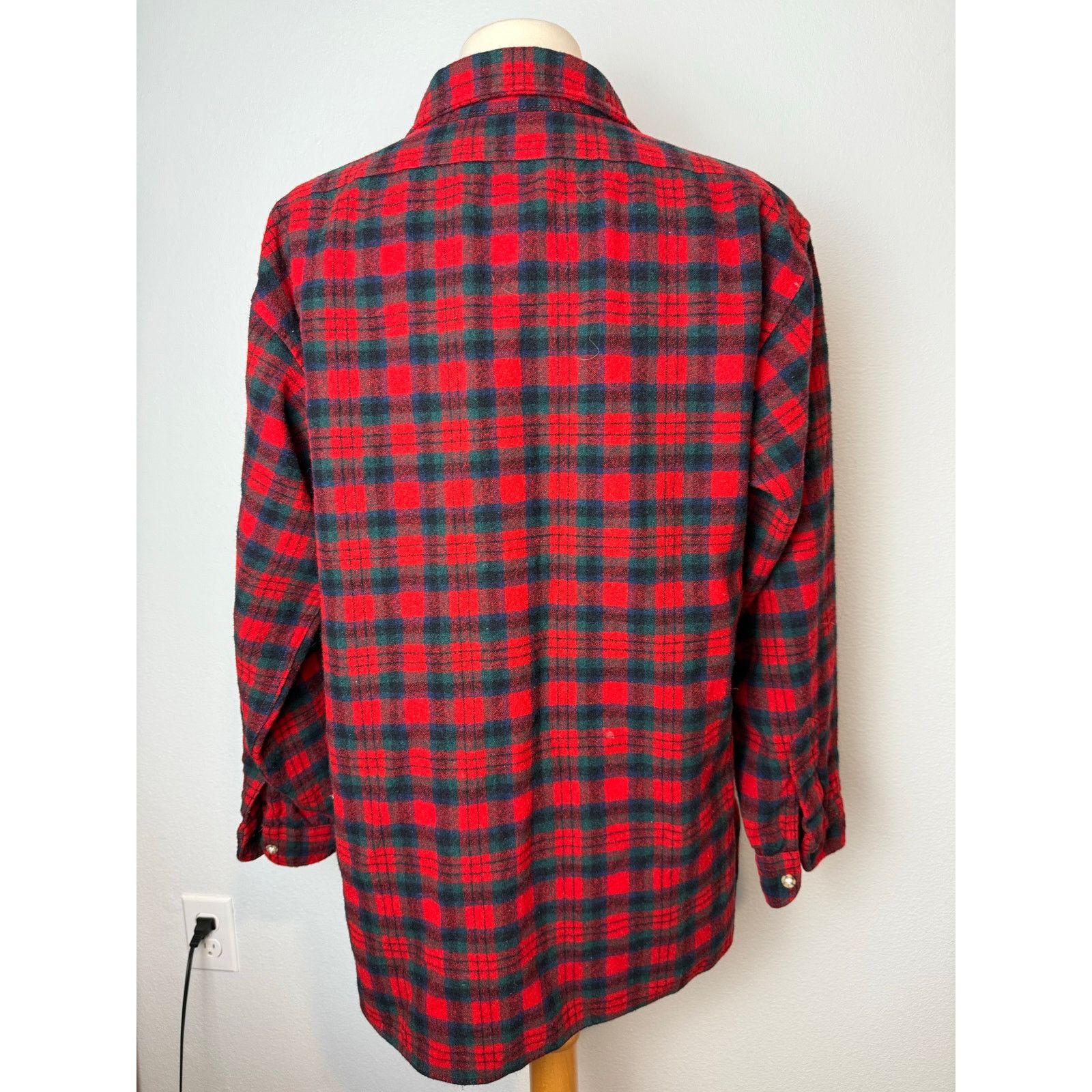 Pendleton Vintage Pendleton XL Flannel Shirt Red Tartan Plaid 100%Wool Size US XL / EU 56 / 4 - 6 Thumbnail