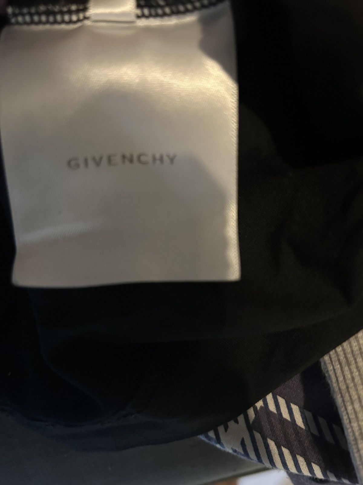 Givenchy Givenchy T shirt Size US M / EU 48-50 / 2 - 6 Thumbnail