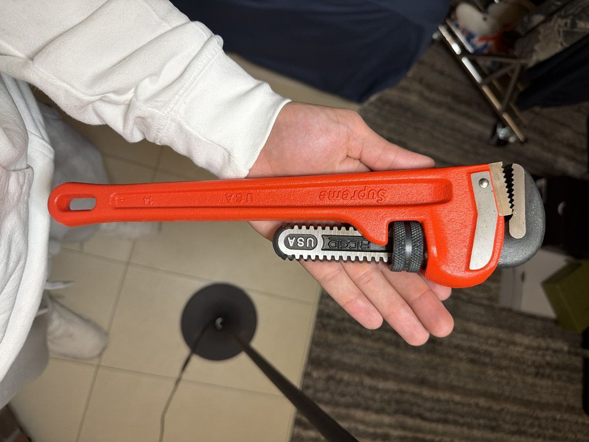 Supreme wrench
