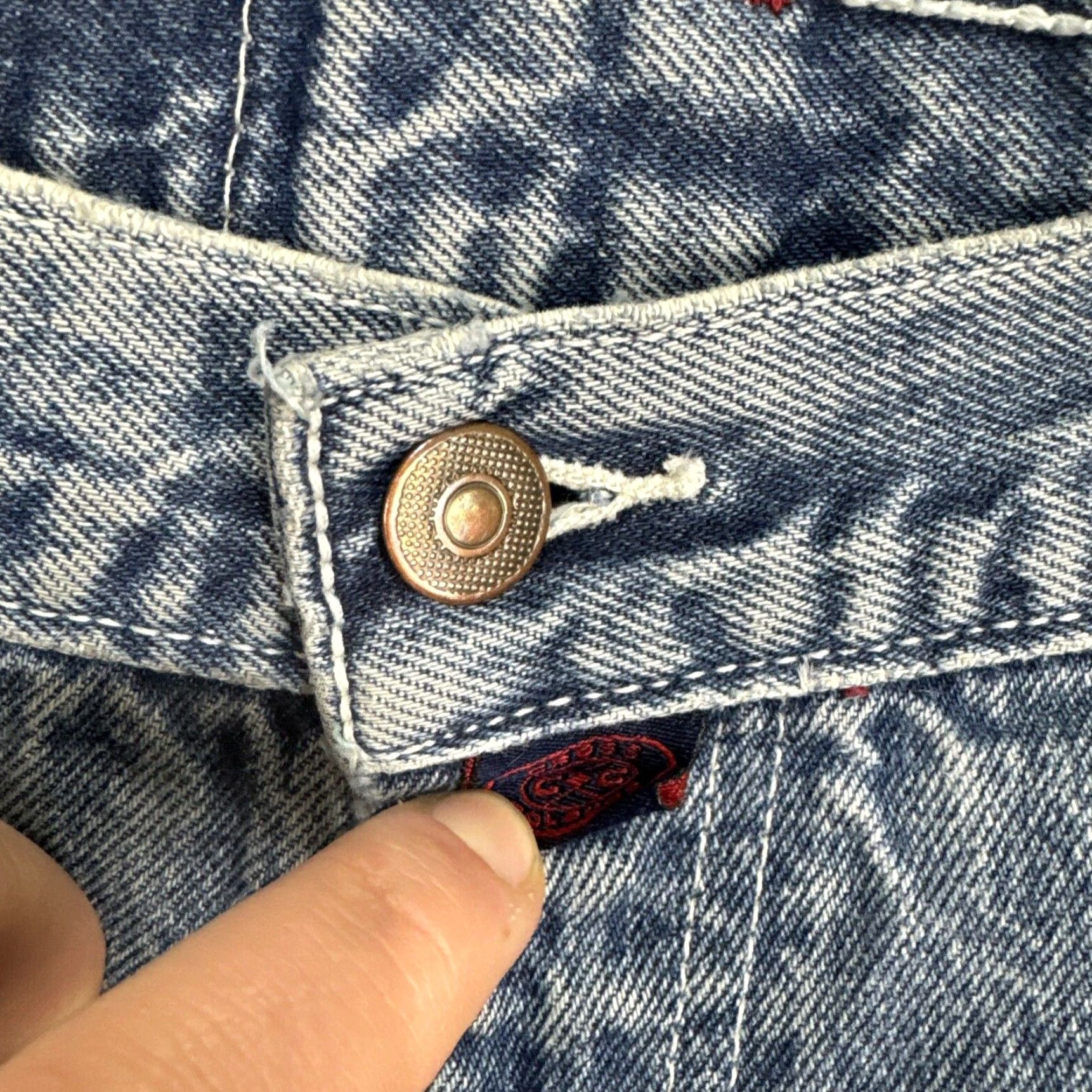 Vintage VINTAGE Cross Colours Crescent Green Wood Wide Leg Jeans 38x34 Medium Blue Denim 90s Mens Baggy Relaxed Hip Hop Logo 5-Pocket Distressed Jacket? Size US 38 / EU 54 - 4 Thumbnail