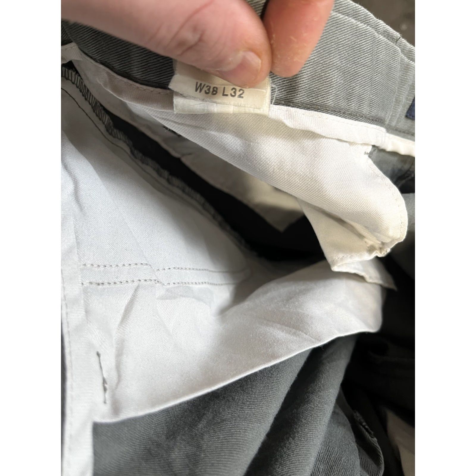 Dockers VINTAGE DOCKERS Flat Front Pants Chino Gray Regular Size 38x32 Men 38in Gray Dockers D2 Buttons Belt Loops Cotton Classic Mens Pants Size US 38 / EU 54 - 6 Thumbnail