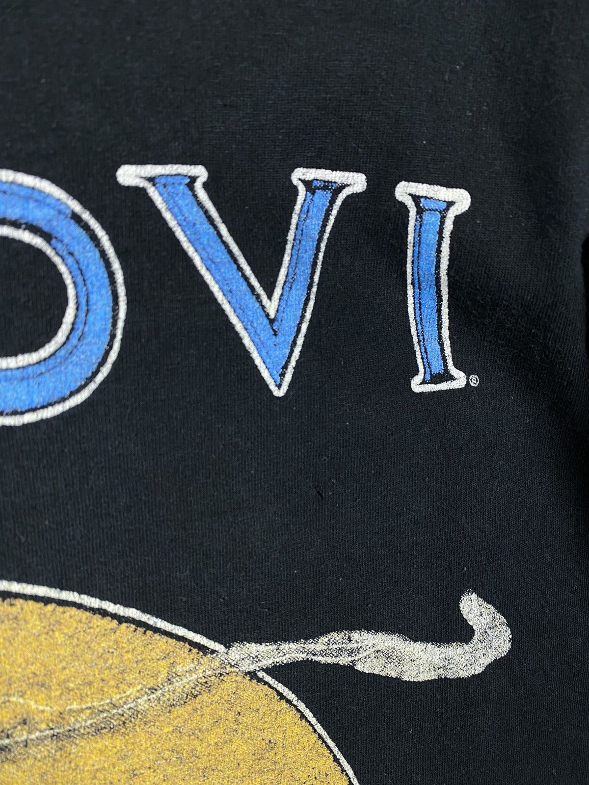 Bon Jovi 🎸Vintage T-Shirt Bon Jovi Rocks Your Ass Off Rock Band Tee🎸 Size US M / EU 48-50 / 2 - 6 Thumbnail