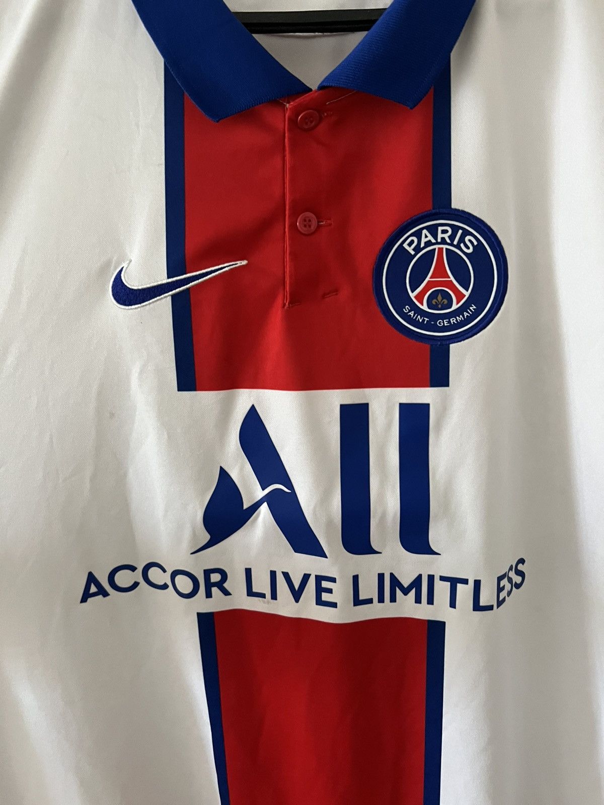 Nike Nike PSG 2020/2021 Away Jersey Football shirt streetwear Size US XL / EU 56 / 4 - 4 Thumbnail