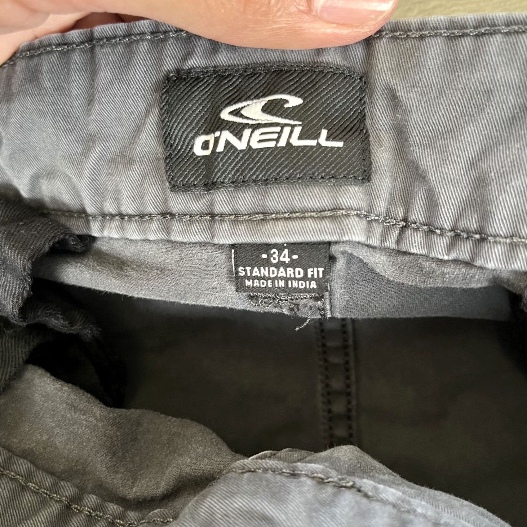 O'Neill O'Neill Gray Chino Shorts Size 34 Regular Inseam 10 in Men Casual 90s Beach Outdoor Polyester Front Pockets Slim/Flat Front Gray Chino Short Size US 34 / EU 50 - 5 Thumbnail