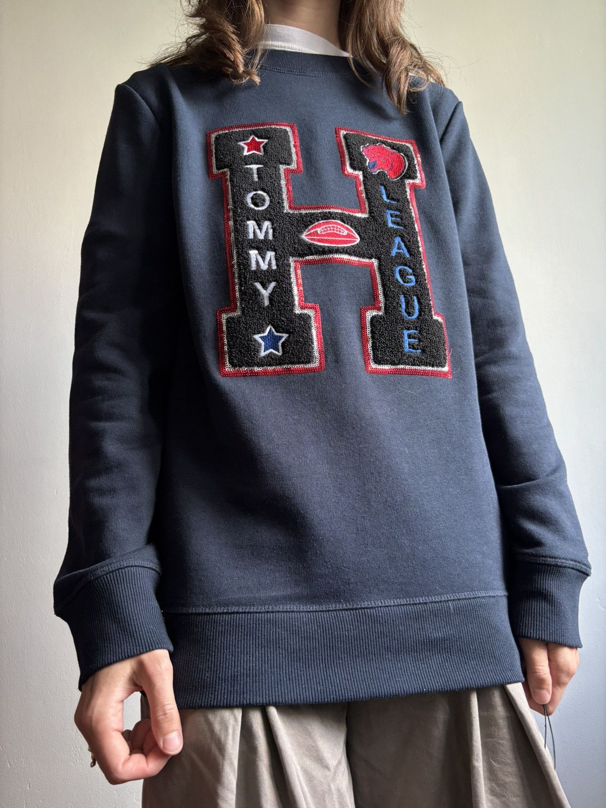 Tommy Hilfiger × Vintage Vintage Tommy Hilfiger Y2K Tommy League Sweatshirt Size US S / EU 44-46 / 1 - 1 Thumbnail