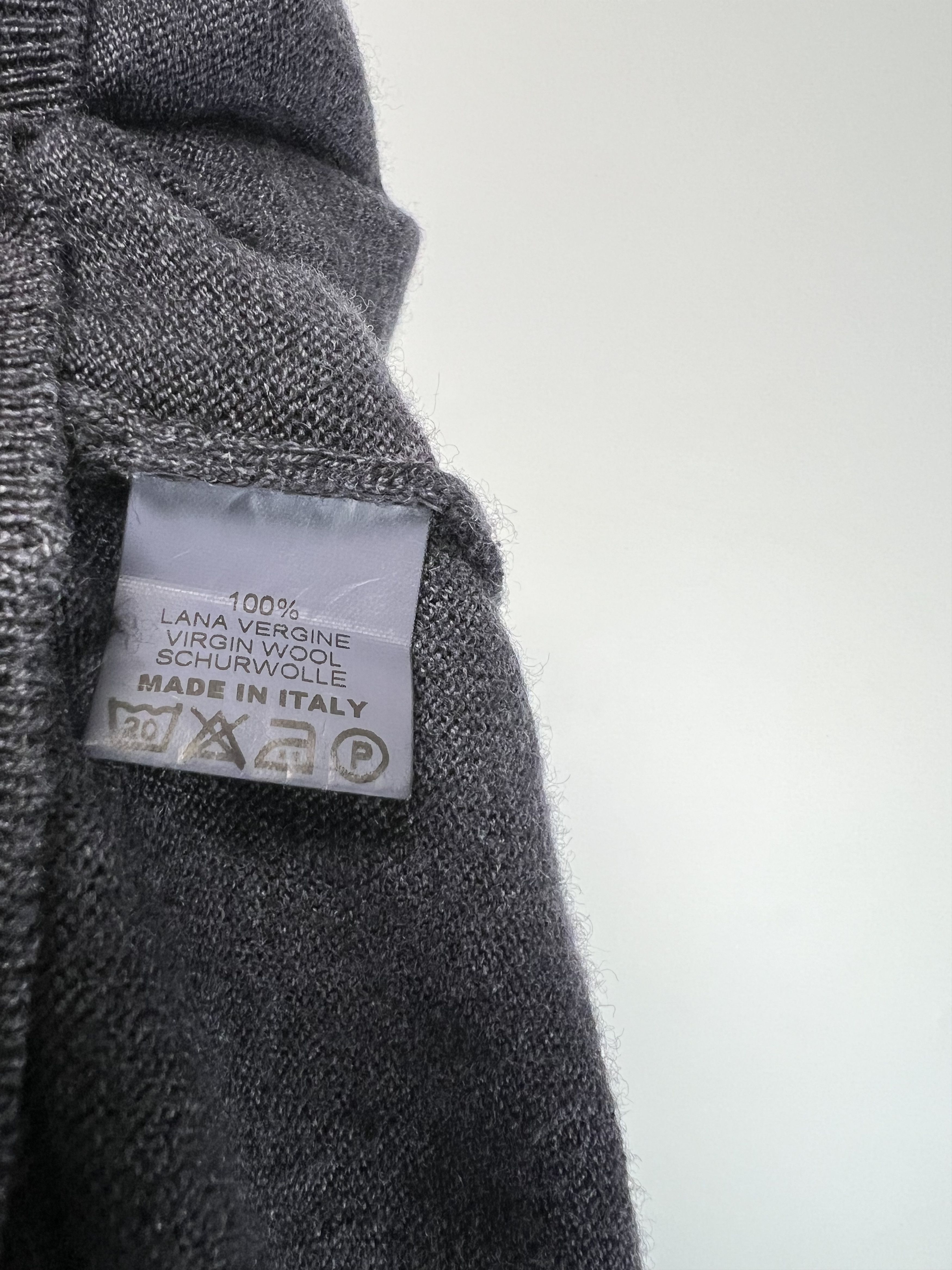 Gran Sasso Gran Sasso Vintage 100% Virgin Wool V-Neck Sweater Size 48 Size US M / EU 48-50 / 2 - 14 Thumbnail