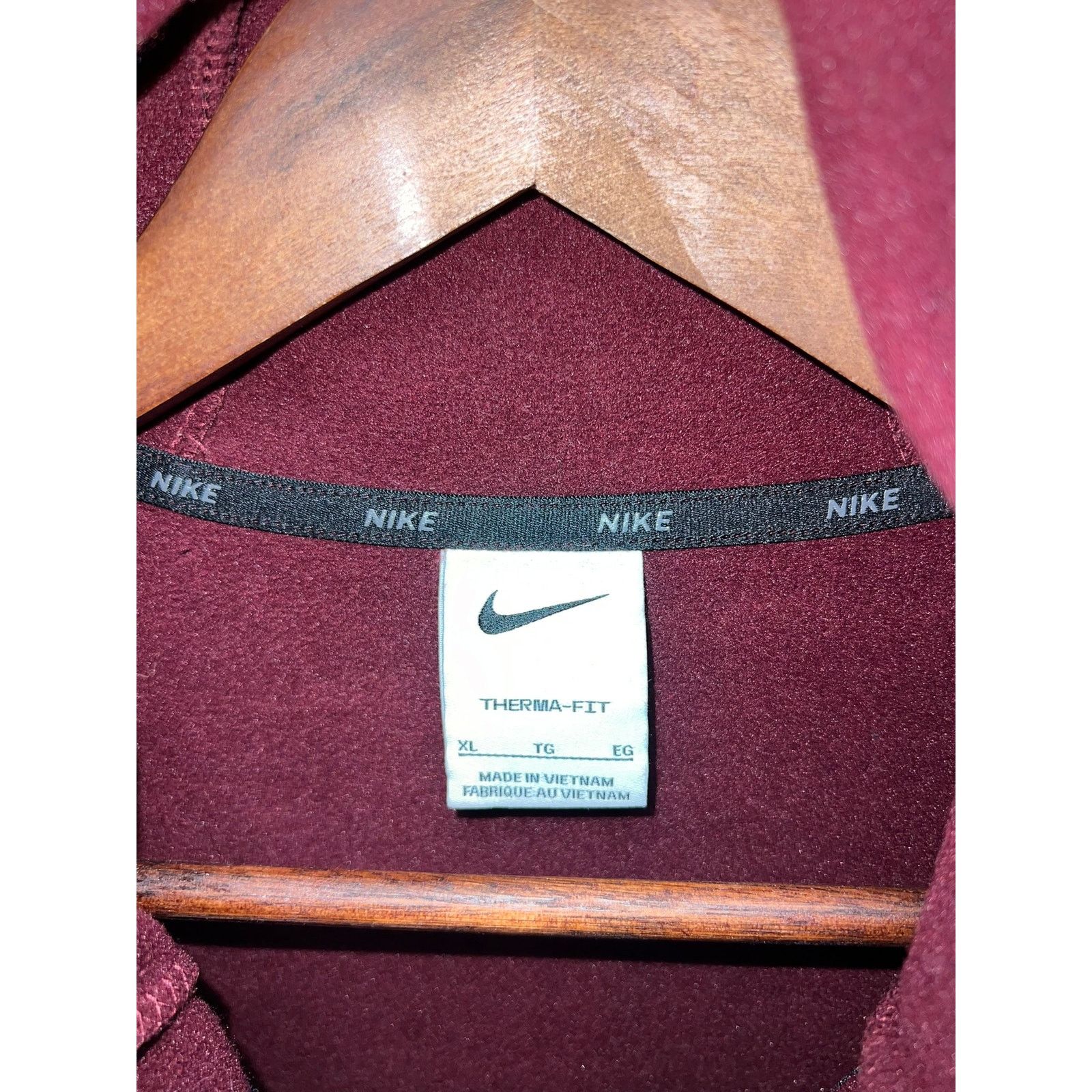 Vintage Nike Therma Fit Hoodie Training Dri Fit Maroon Red XL Size US XL / EU 56 / 4 - 5 Thumbnail