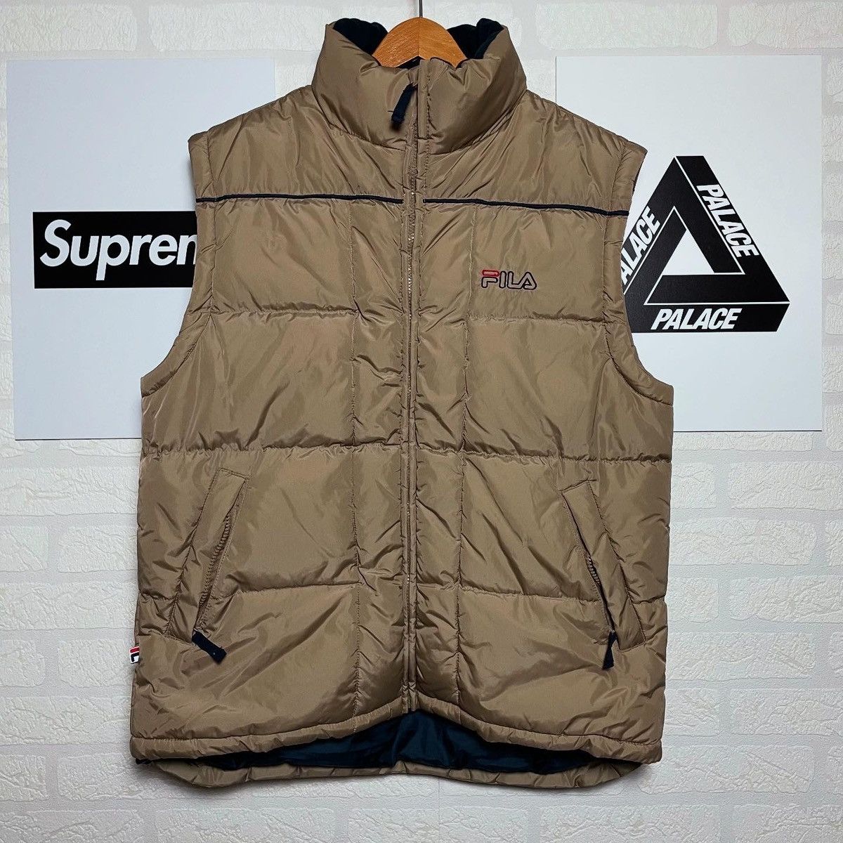 Fila Fila puffer vest vintage 90s beige brown rare Size US M / EU 48-50 / 2 - 1 Thumbnail