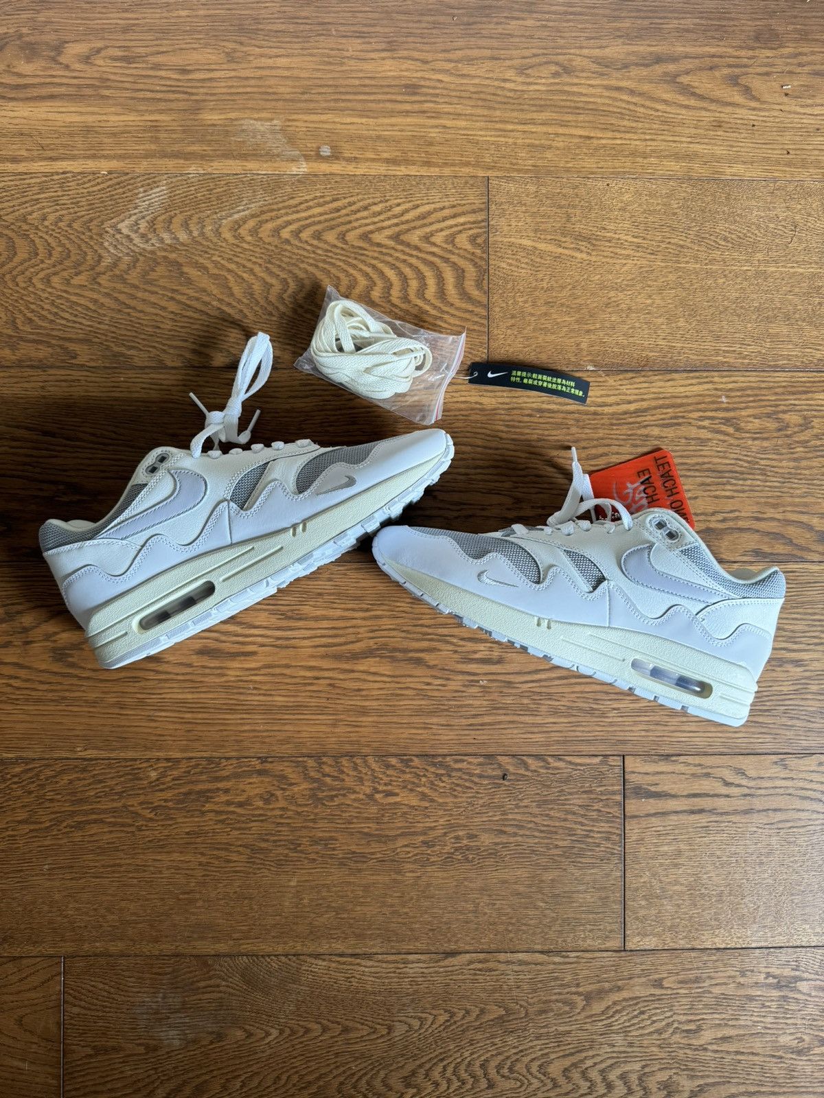 Air Max x Patta White