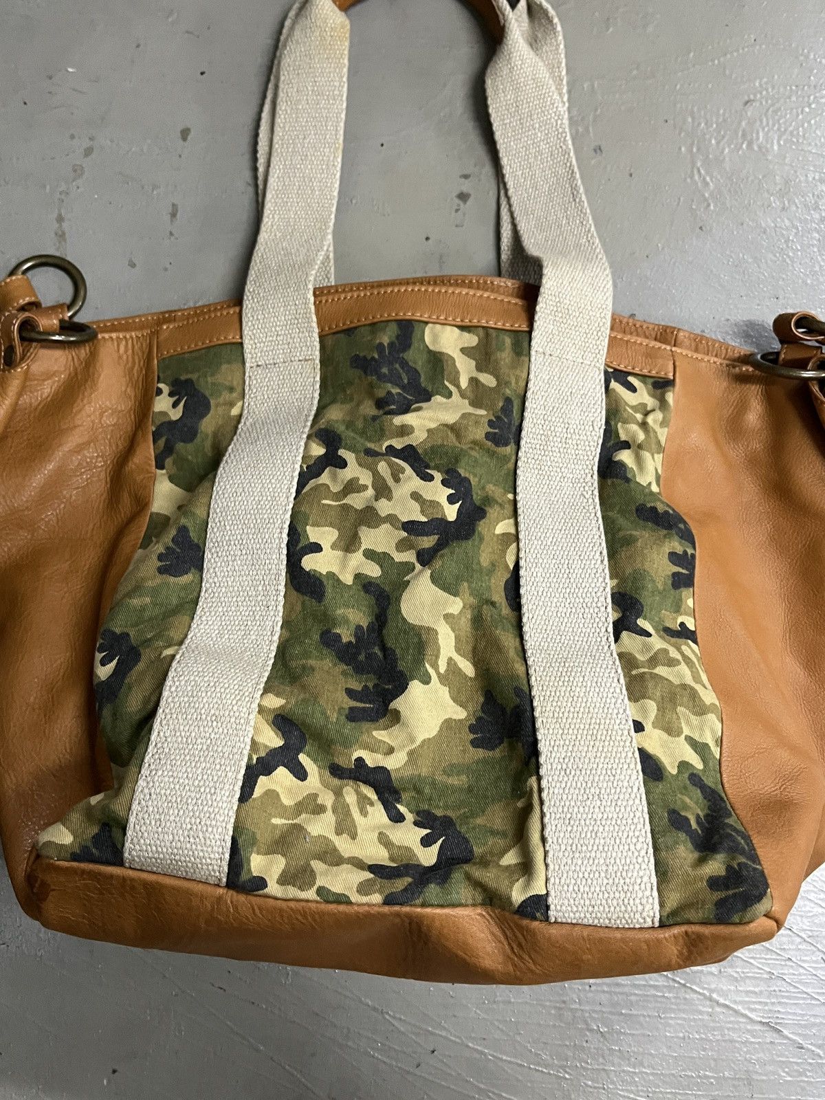Leather Leather Hybrid Camo Canvas Patina Brown Leather Weekend Bag Size ONE SIZE - 11 Thumbnail