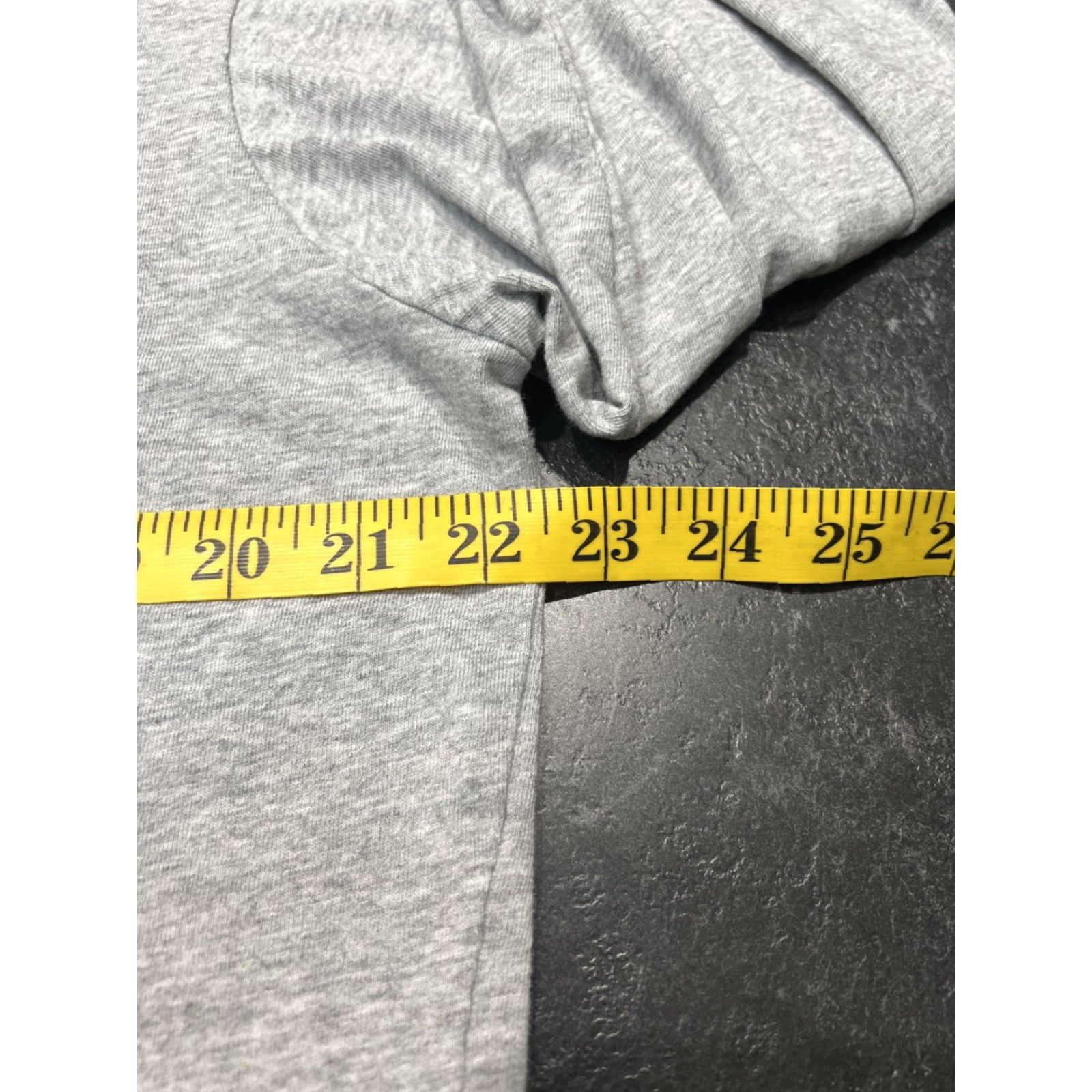 Vineyard Vines Vineyard Vines Men's T-Shirt Long Sleeve Pickup Truck Graphic Gray Adult Large Patriotic All Seasons Size US L / EU 52-54 / 3 - 6 Thumbnail