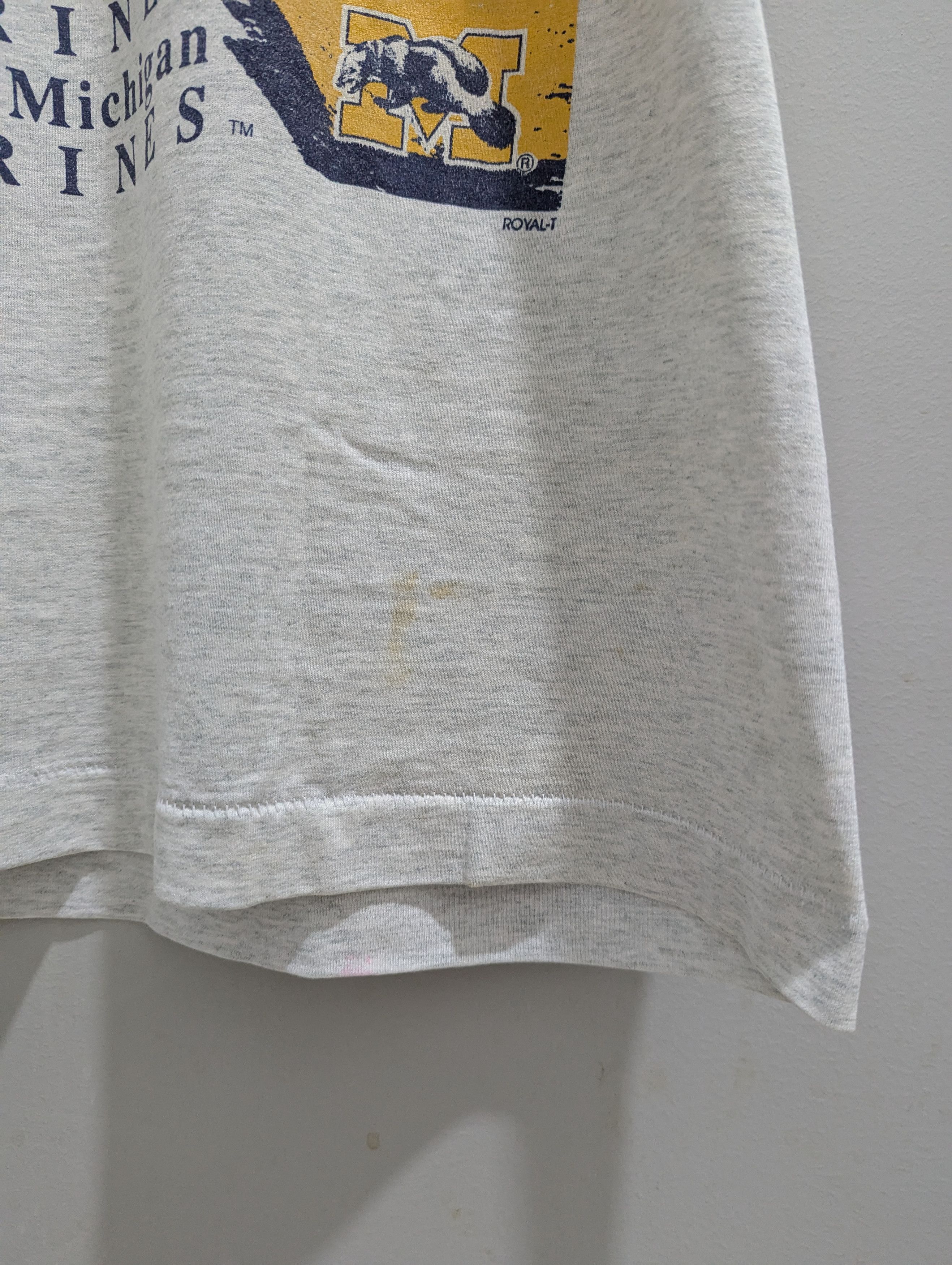 Fruit Of The Loom × Vintage Vintage wolverines university of Michigan royal-t Size US L / EU 52-54 / 3 - 8 Thumbnail