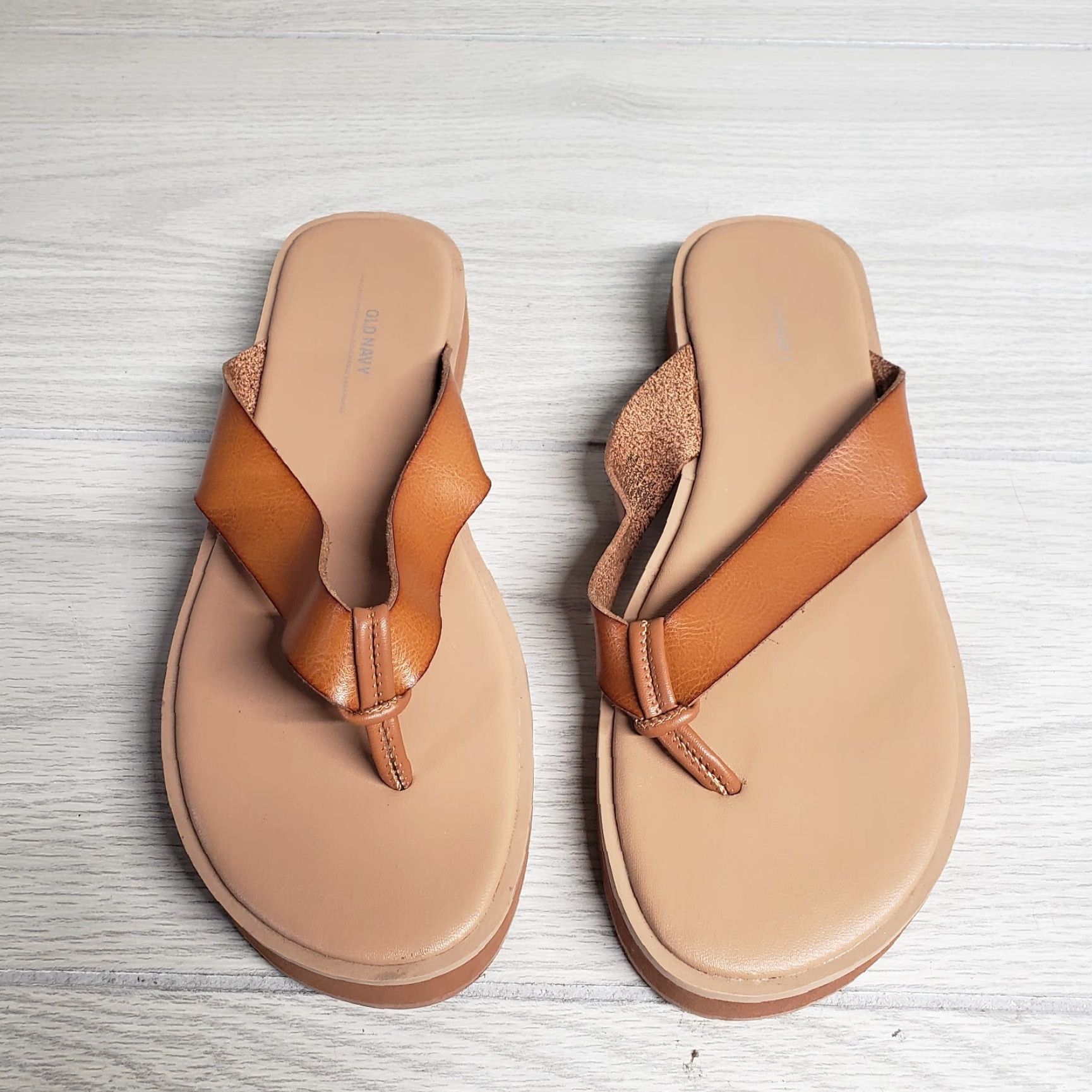 Old Navy Old Navy Sandal Women 7 Brown Faux Leather Slip-On Thong Flat Casual Women Size US 7 / IT 37 - 3 Thumbnail
