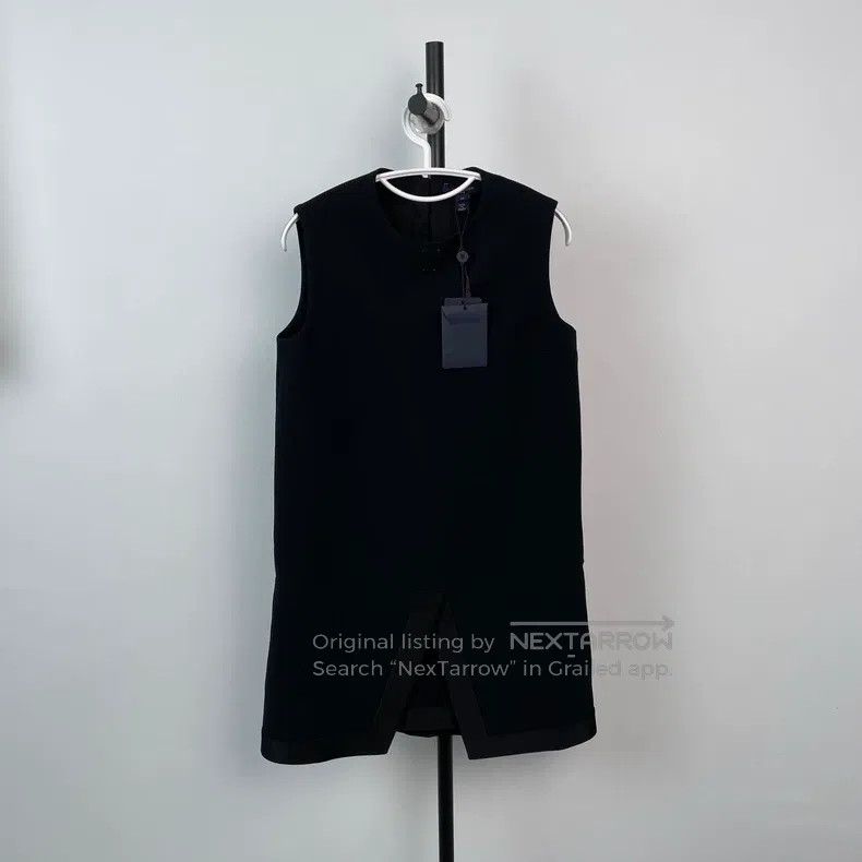 Louis Vuitton Louis Vuitton Black waistcoat dress Size XS / US 0-2 / IT 36-38 - 1 Thumbnail