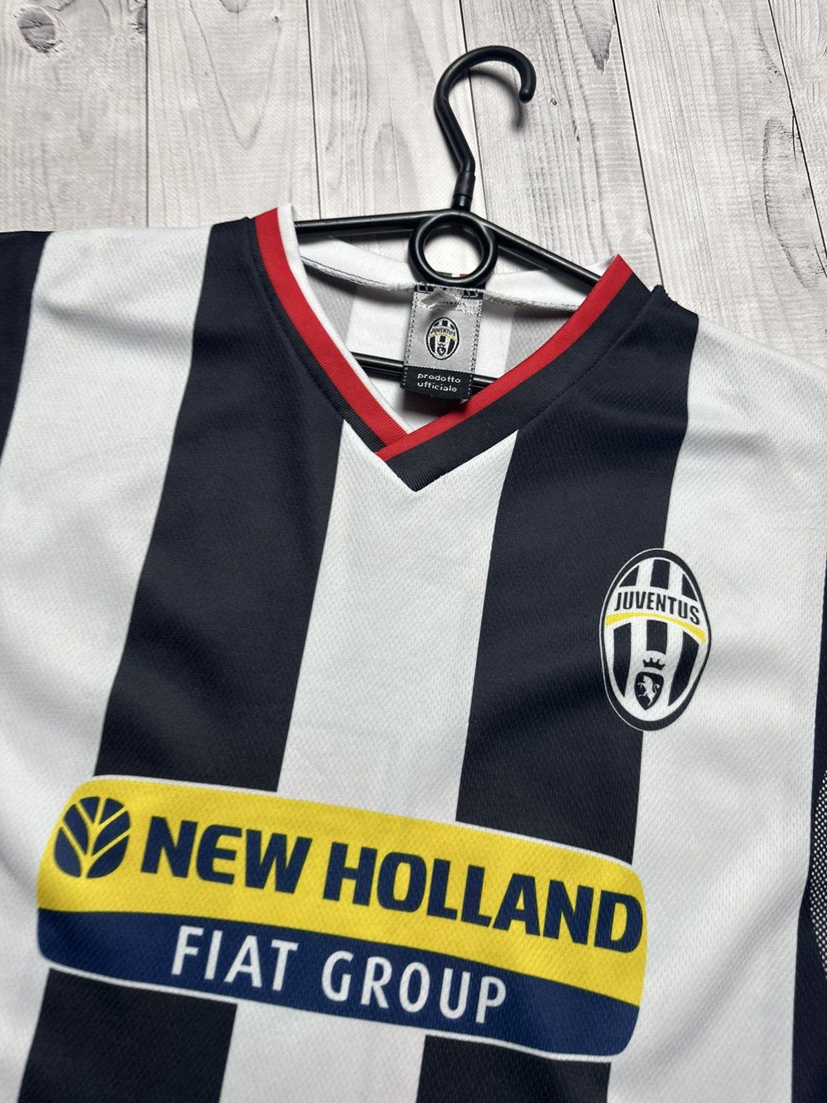 Vintage Vintage Juventus soccer jersey 17 Trezeguet size M rare Size US M / EU 48-50 / 2 - 4 Thumbnail