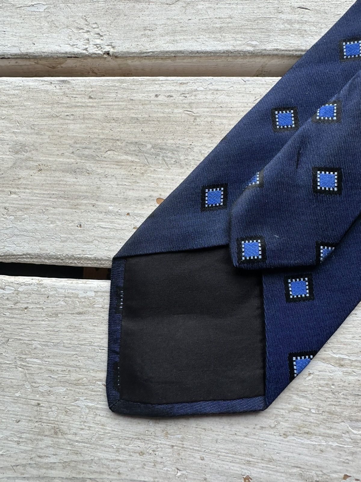 Hugo Boss 🚨Hugo Boss Tie LUXURY VINTAGE RARE OLD MONEY BASIC Size ONE SIZE - 2 Thumbnail