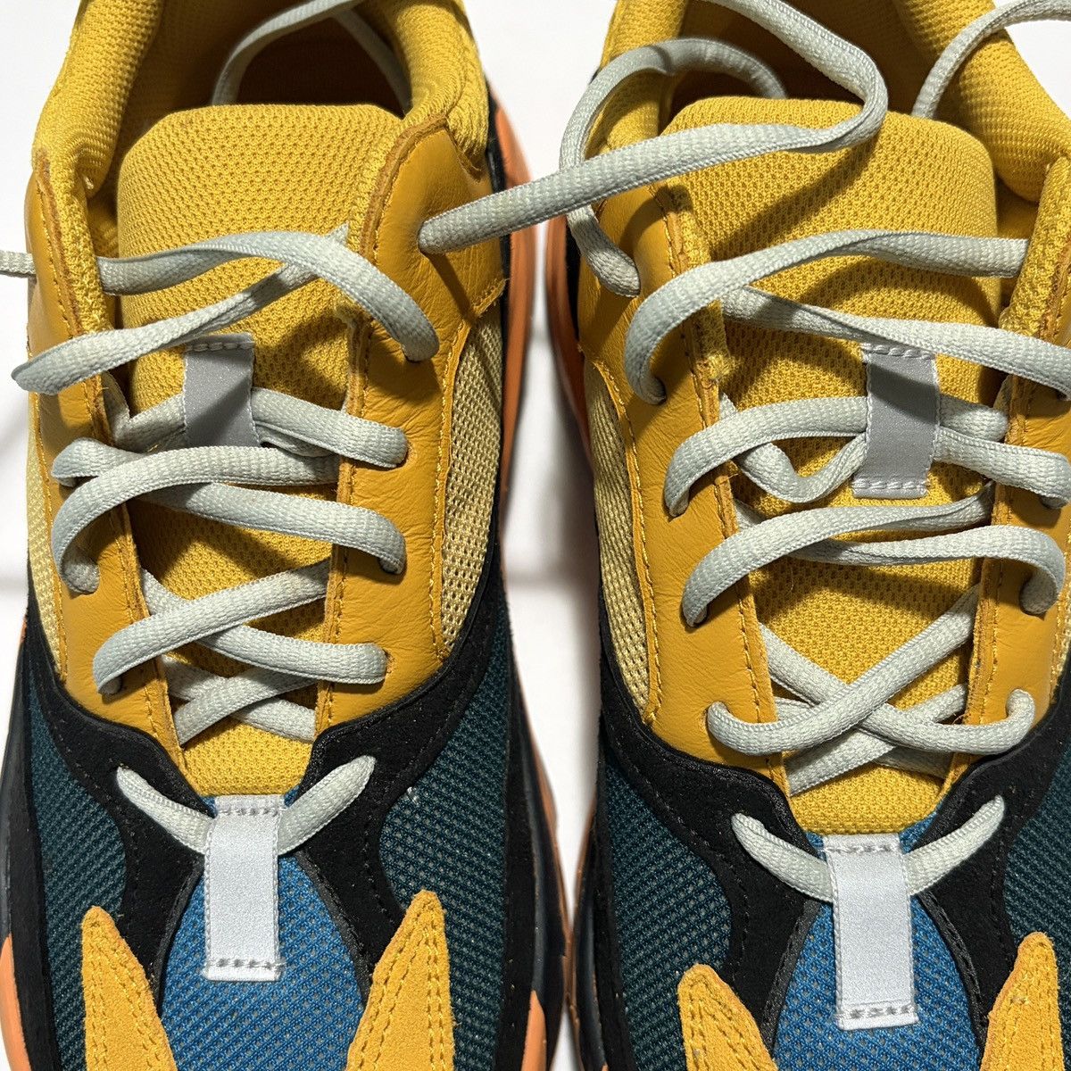 Yeezy Yeezy Boost 700 Sun GZ6984 Men’s US 9 No Box Size US 9 / EU 42 - 5 Thumbnail