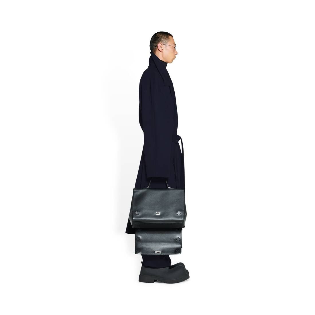 Balenciaga o1tr1nto0825 Raglan Coat in Navy Blue Size US M / EU 48-50 / 2 - 3 Thumbnail