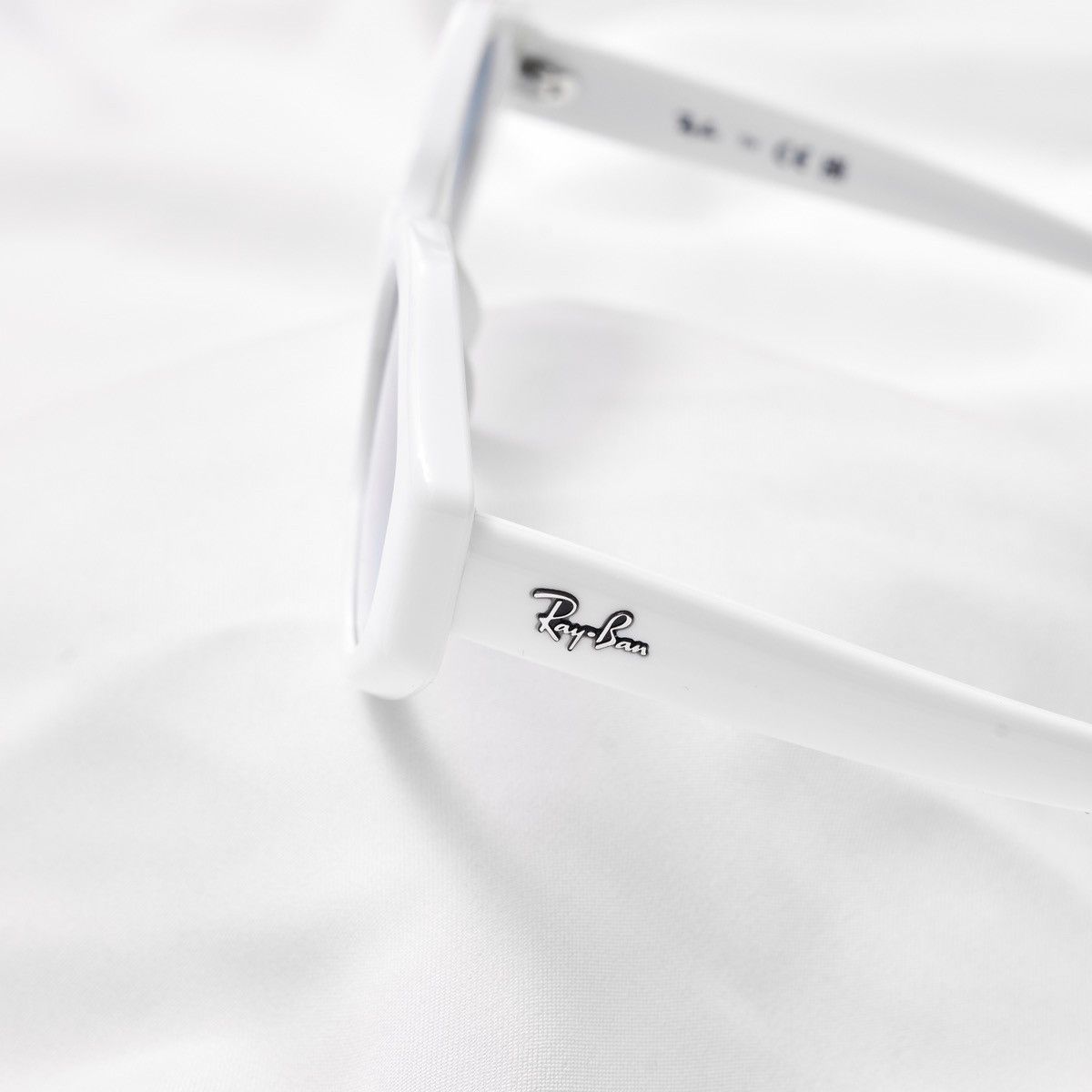 RayBan RAYBAN x JENNIE 0RB4473D 677219 SUNGLASSES Size ONE SIZE - 3 Thumbnail