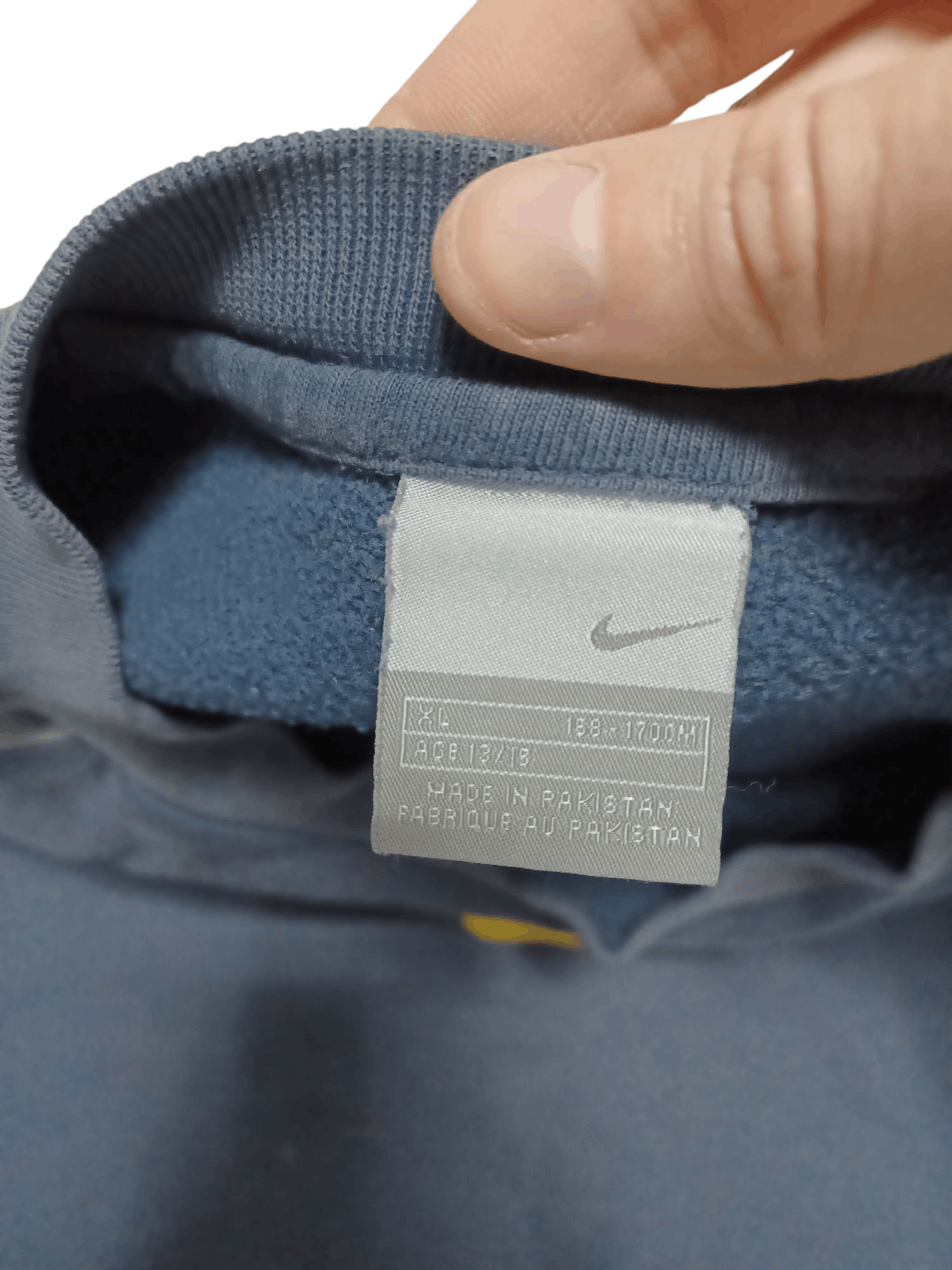 Nike NIKE VINTAGE BIGLOGO FADED 2005 SWEATSHIRT CENTERLOGO Size US M / EU 48-50 / 2 - 6 Thumbnail