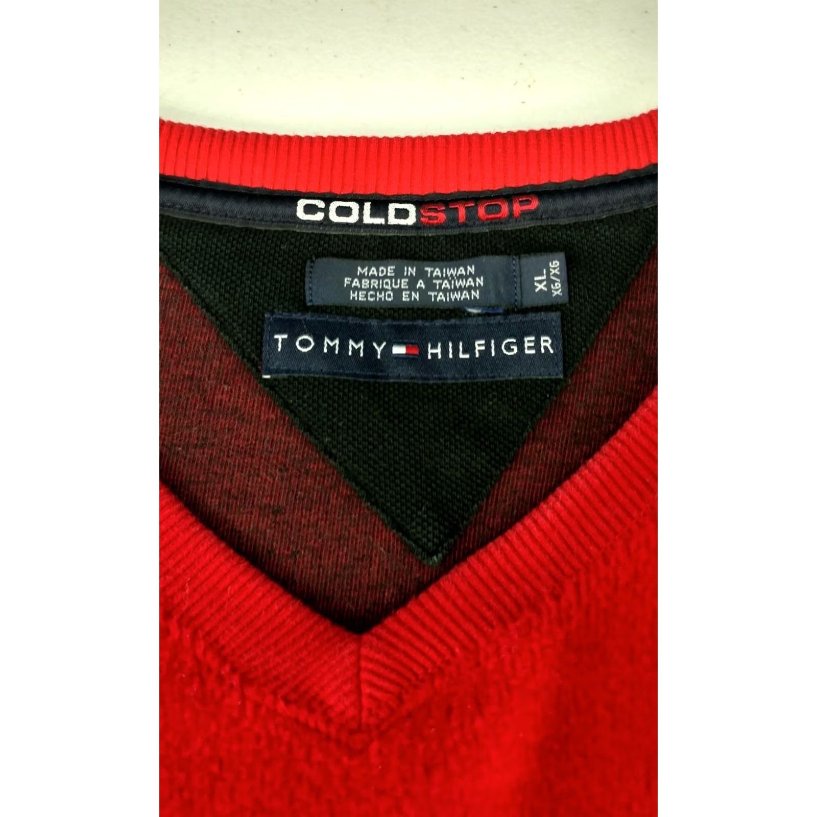 Tommy Hilfiger VINTAGE Tommy Hilfiger Flag Pullover Fleece Sweatshirt Red XL Mens Crewneck Sweatshirt Size US XL / EU 56 / 4 - 6 Thumbnail