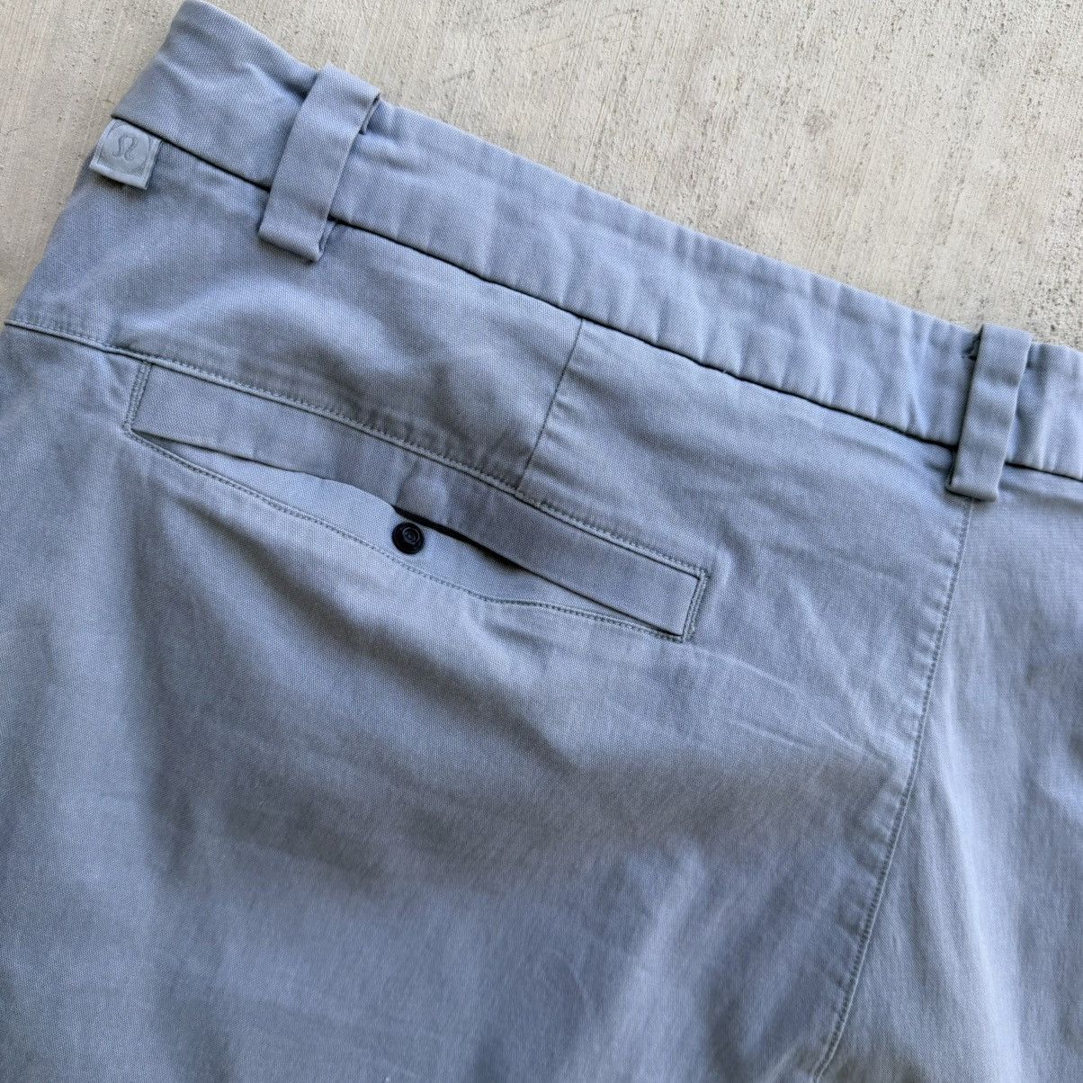 Lululemon Lululemon ABC Golf Shorts Men Size 38 Blue Stretch Size US 38 / EU 54 - 6 Thumbnail