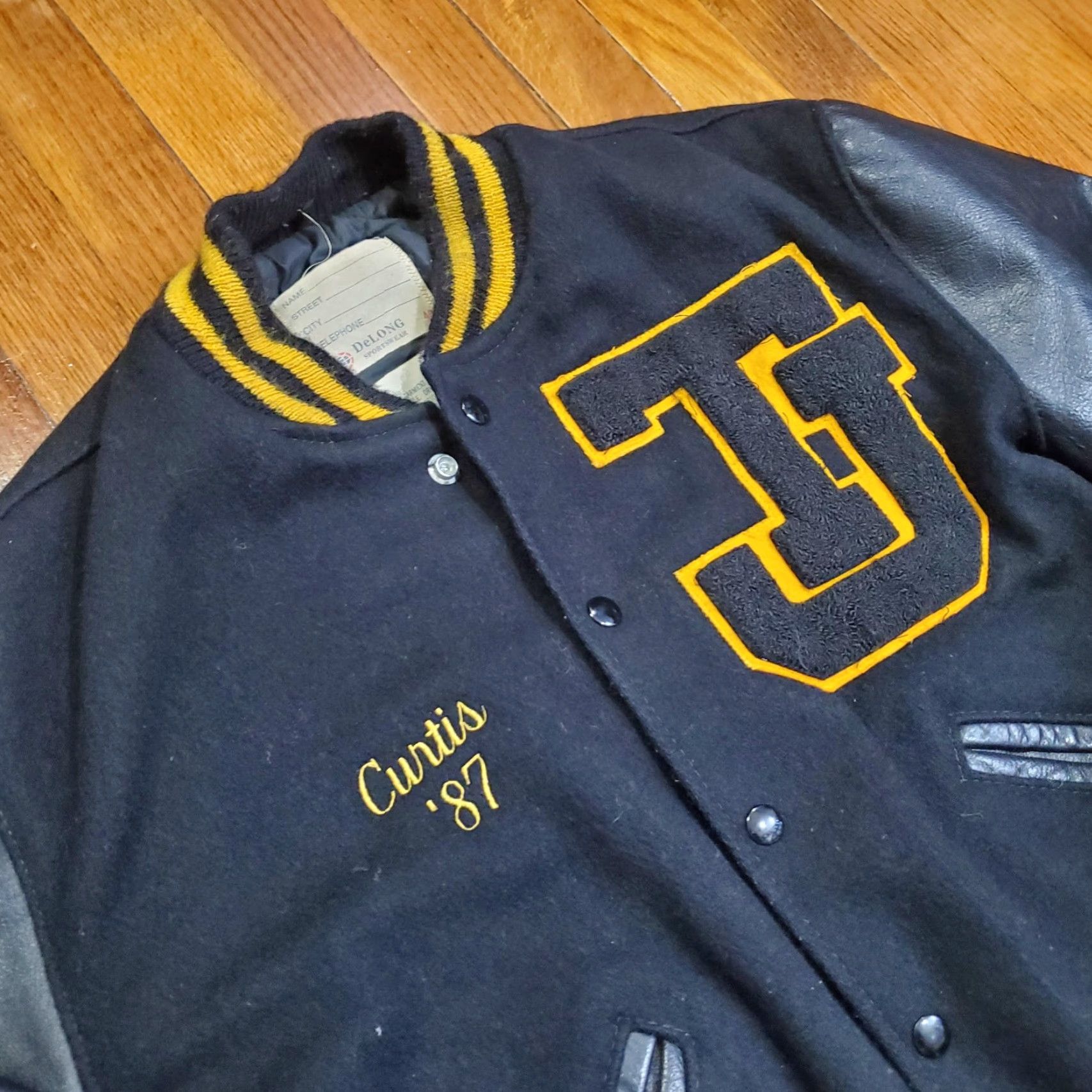 Vintage VINTAGE DeLong Jacket Mens 40 Black Varsity Leather Sleeves USA 80s Size US XXS / EU 40 - 2 Thumbnail