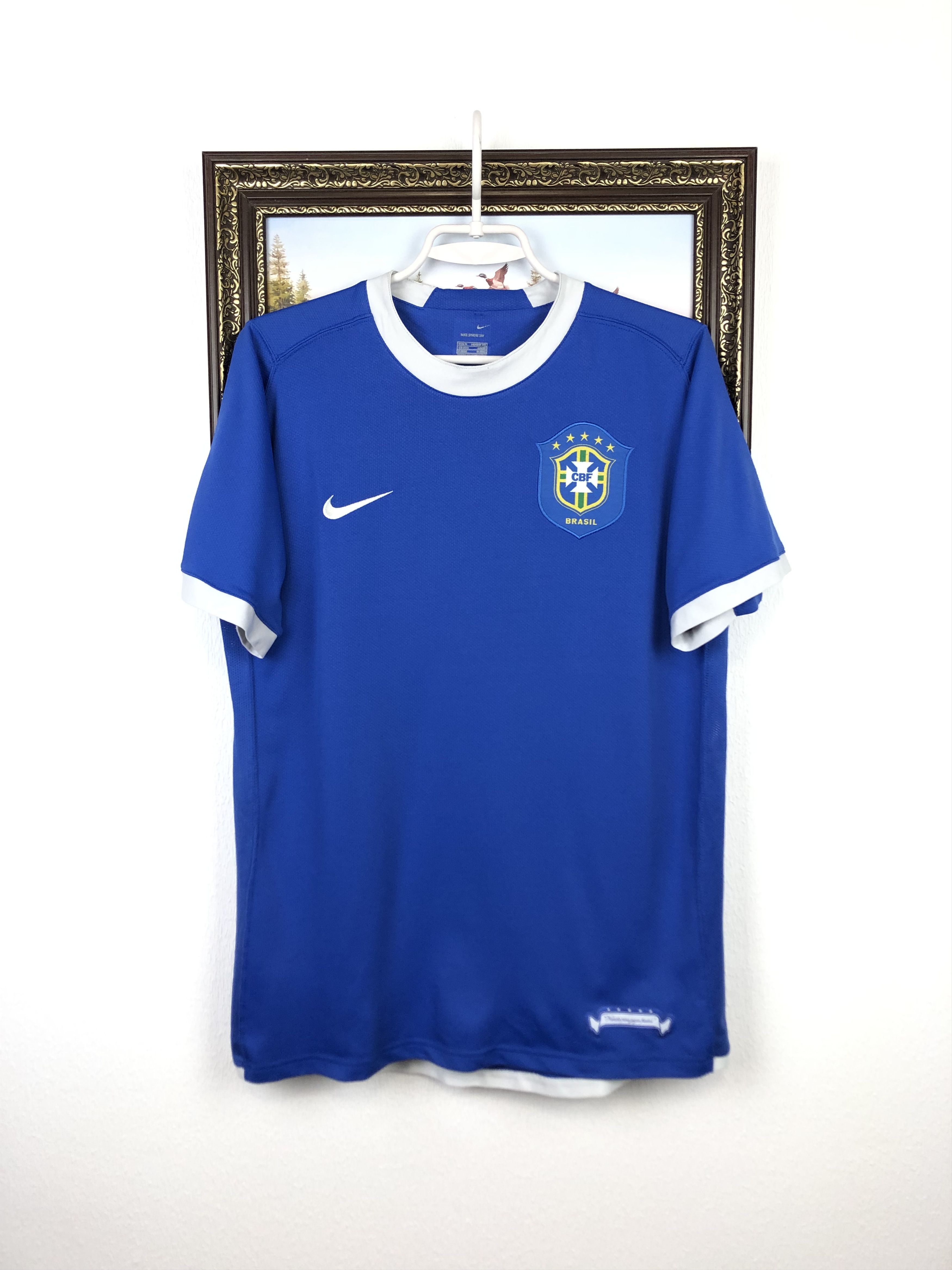 Nike Brazil football shirt Soccer Nike Jersey National Trikot Size US M / EU 48-50 / 2 - 1 Thumbnail
