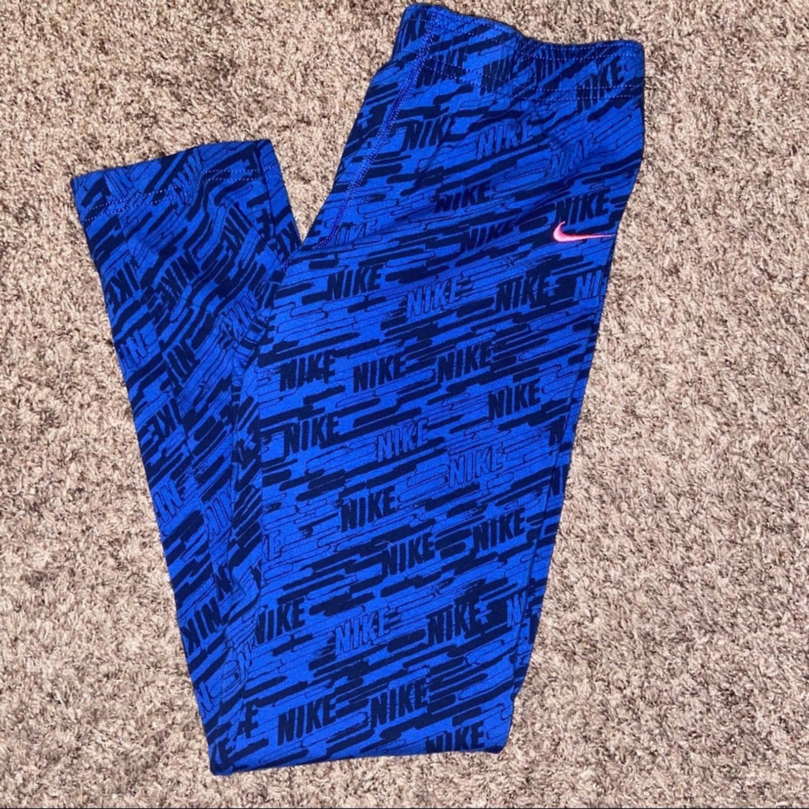 Nike Nike Logo Leggings, Youth XL. Can fit an adult large Size US 26 / EU 42 - 1 Thumbnail