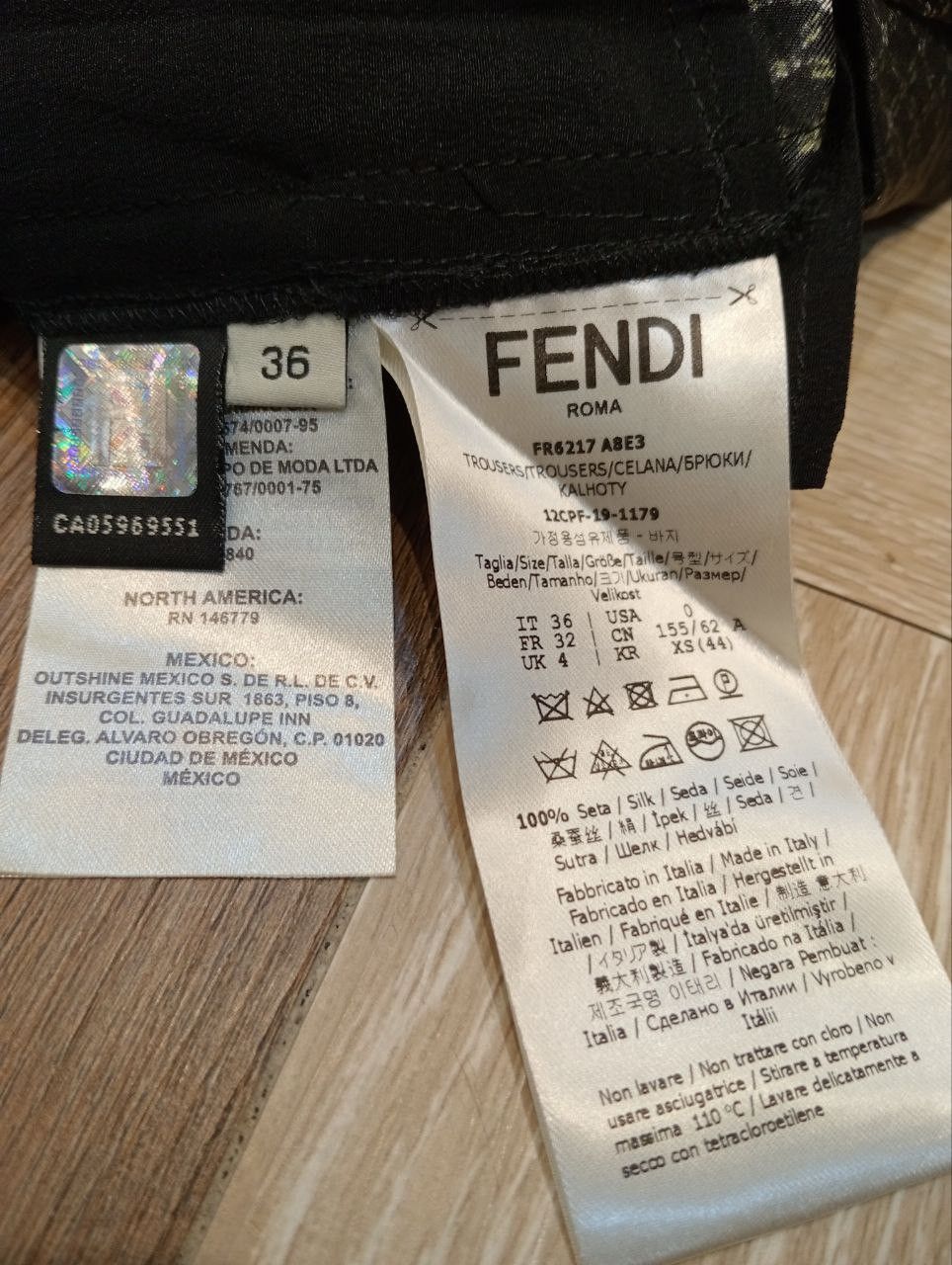 Fendi LUXURY FENDI BAGGY SILK PANTS Size 25" / US 0 / IT 36 - 7 Thumbnail