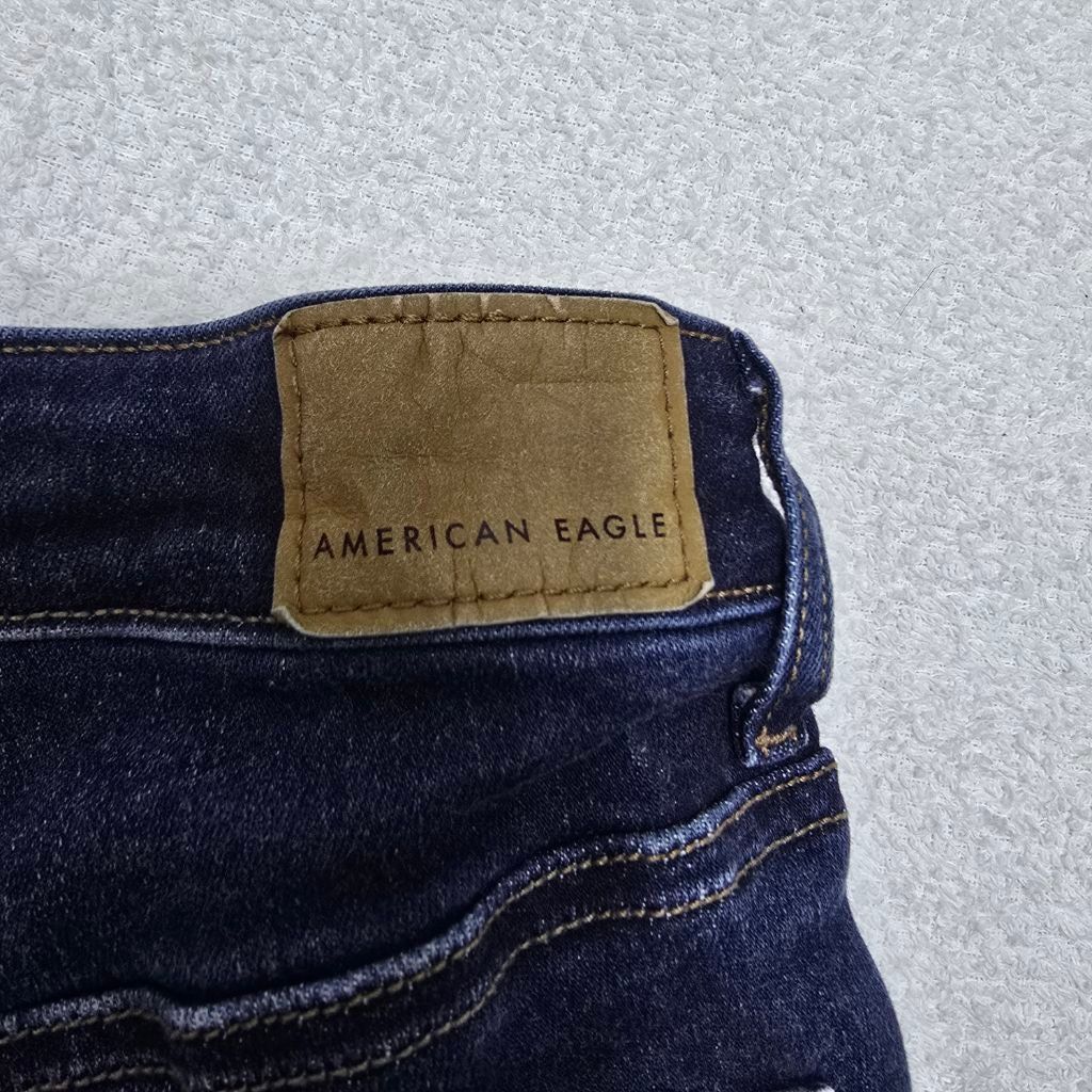 American Eagle Outfitters Women's American Eagle Distressed Hi-Rise Shortie J Shorts00 Size 24" / US 00 / IT 34 - 8 Thumbnail