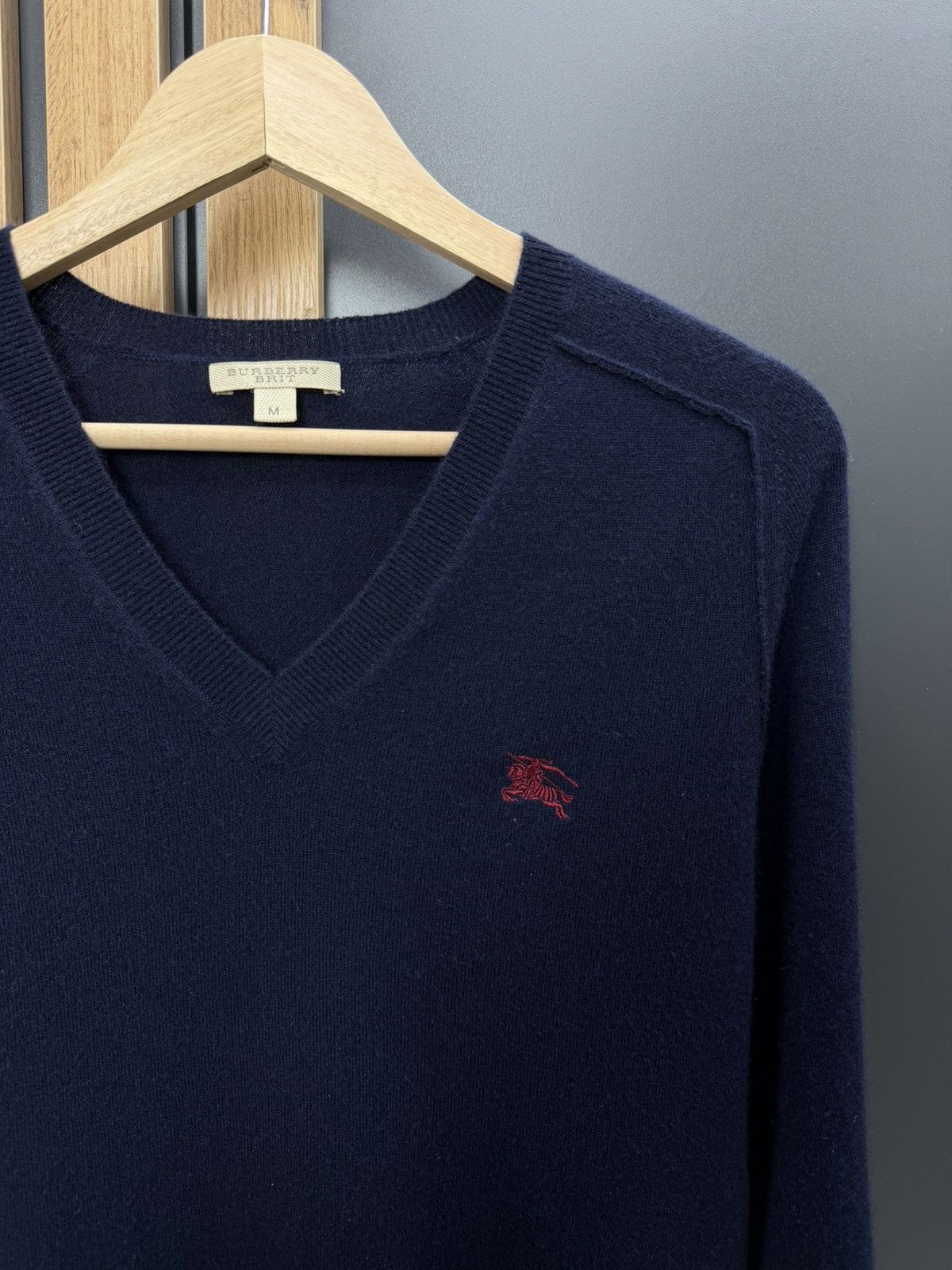 Burberry Burberry Cashmere Sweater V Neck Navy Size M Size US M / EU 48-50 / 2 - 5 Thumbnail