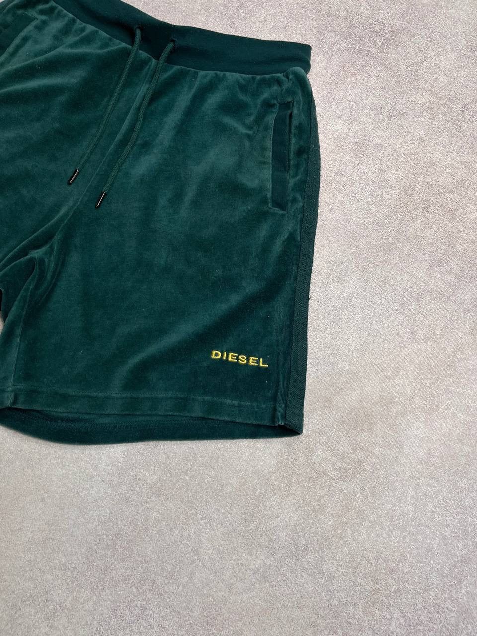 Diesel × Vintage Vintage Diesel Loungewear Green Velour Shorts Y2K M Size US 32 / EU 48 - 2 Thumbnail