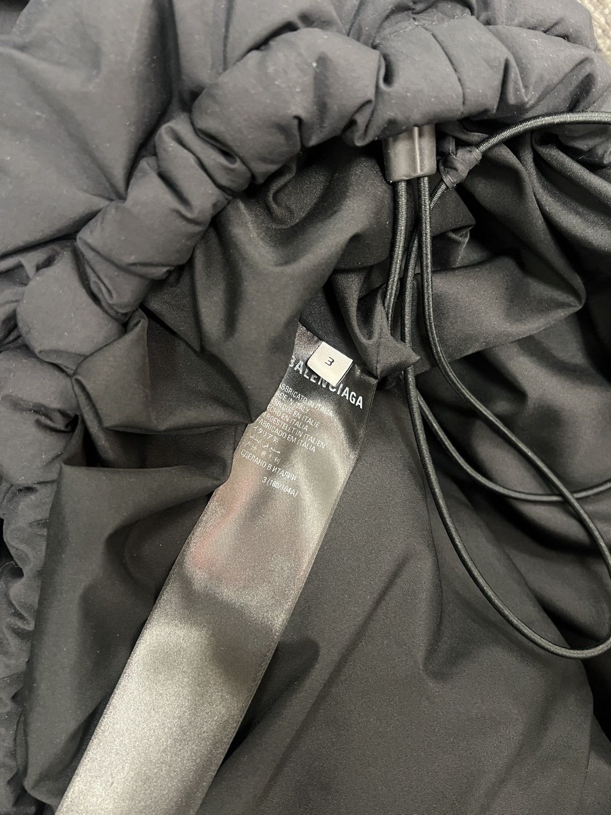 Balenciaga BALENCIAGA AW22 PUFFER HOODIE Size US L / EU 52-54 / 3 - 3 Thumbnail