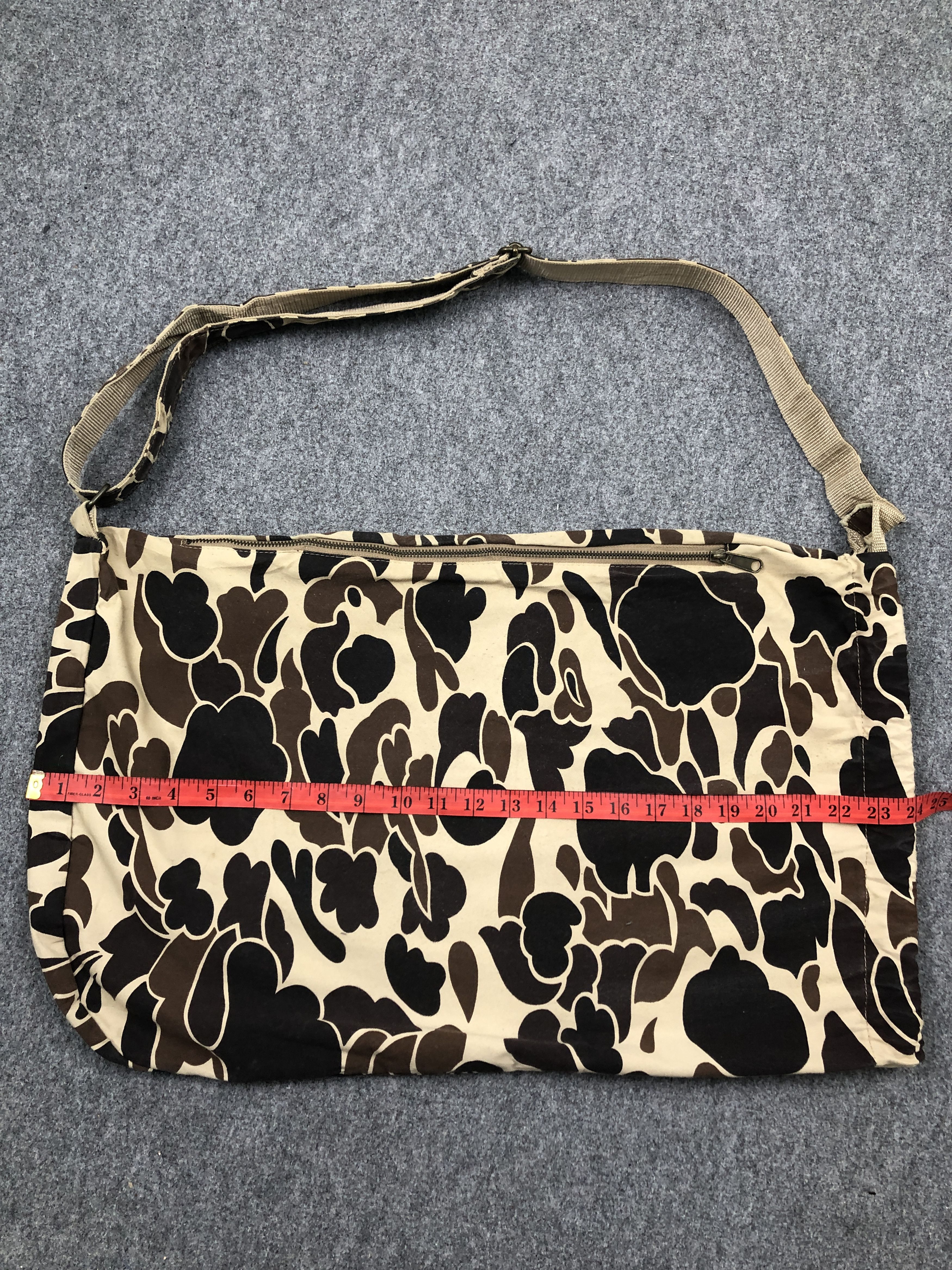Vintage Vintage Japanese Brand Camouflage Crossbody Bag BG0177 Size ONE SIZE - 8 Thumbnail